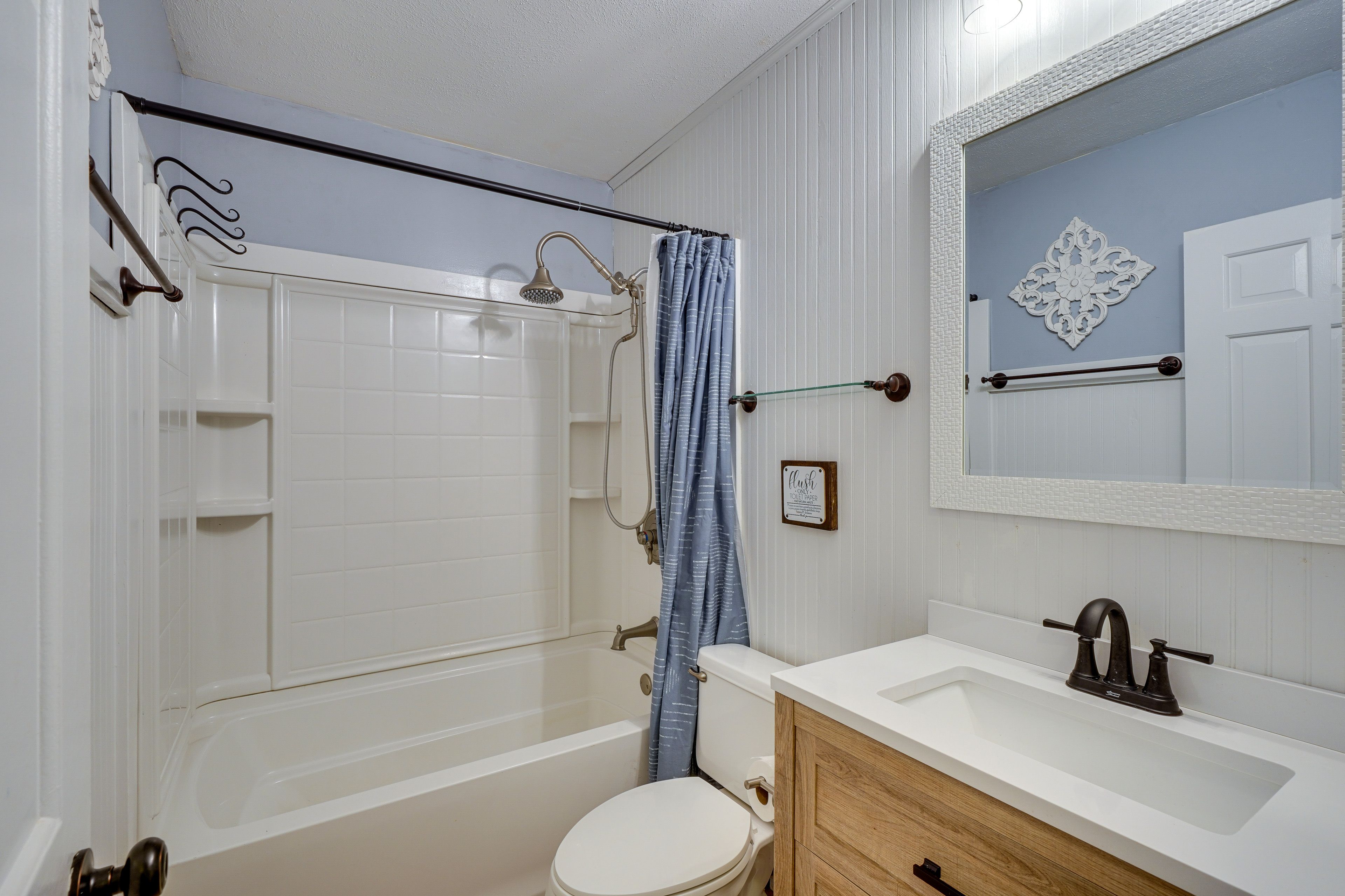 Bathroom | Towels Provided
