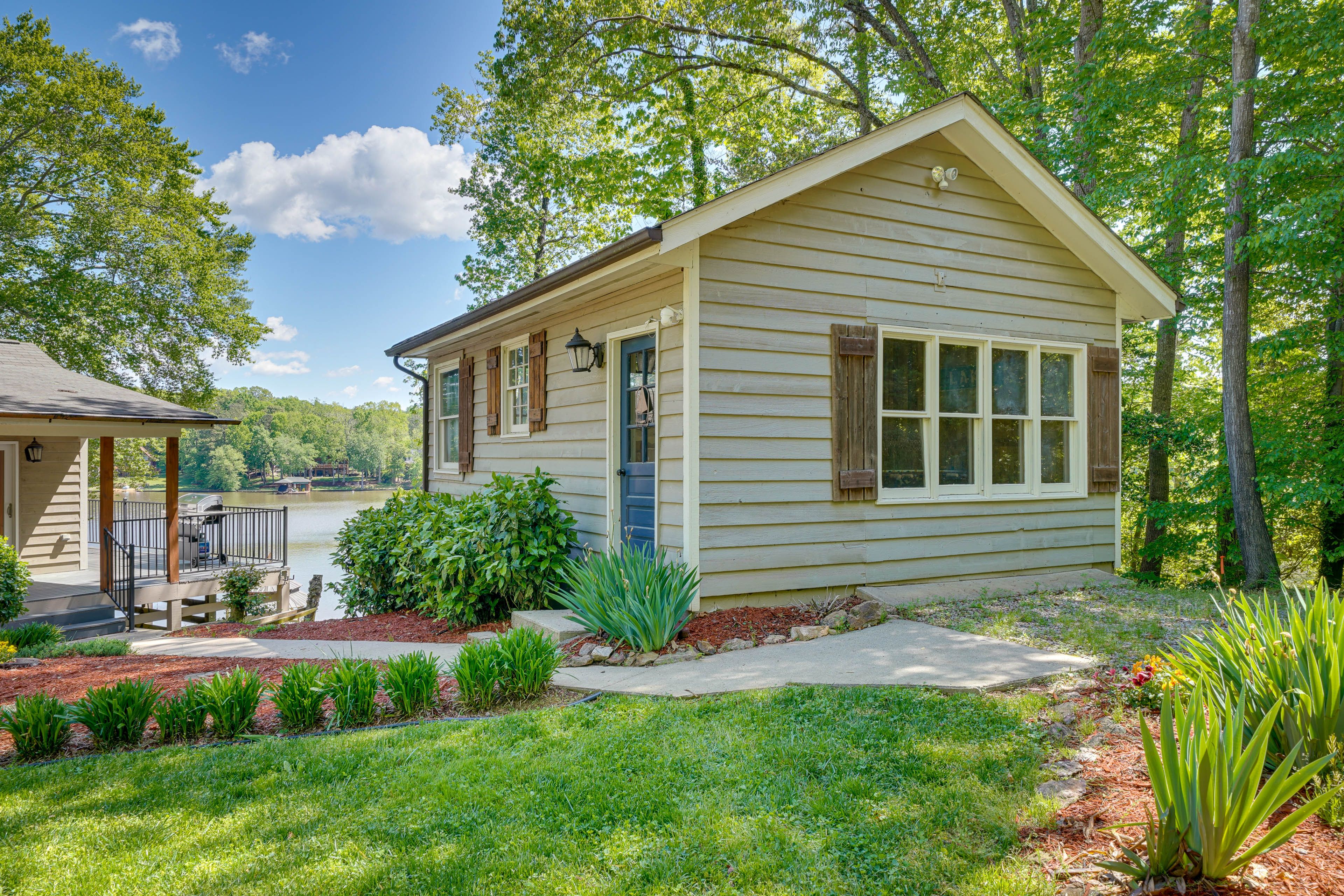 Game Room Cottage Exterior
