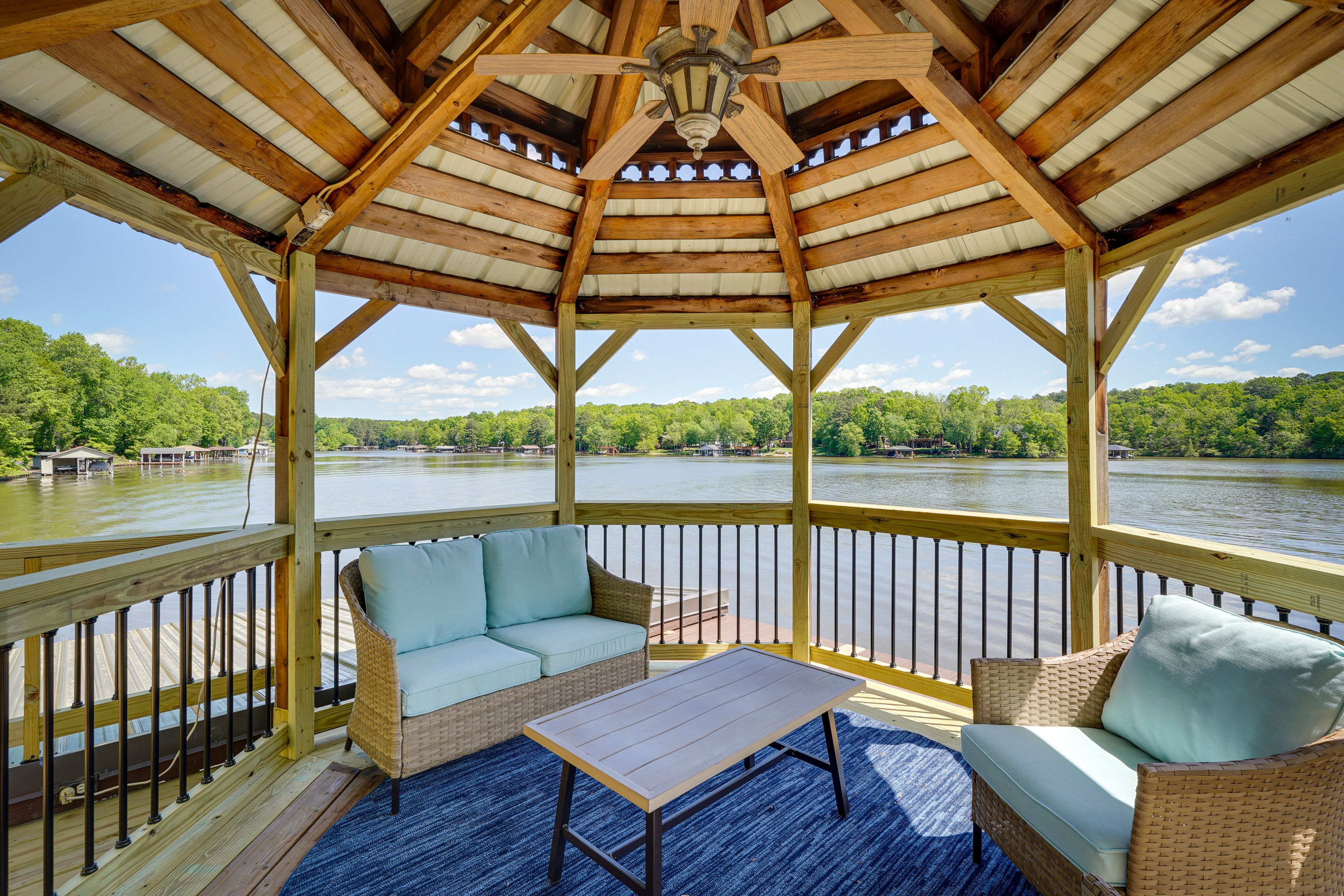 Gazebo | Seating