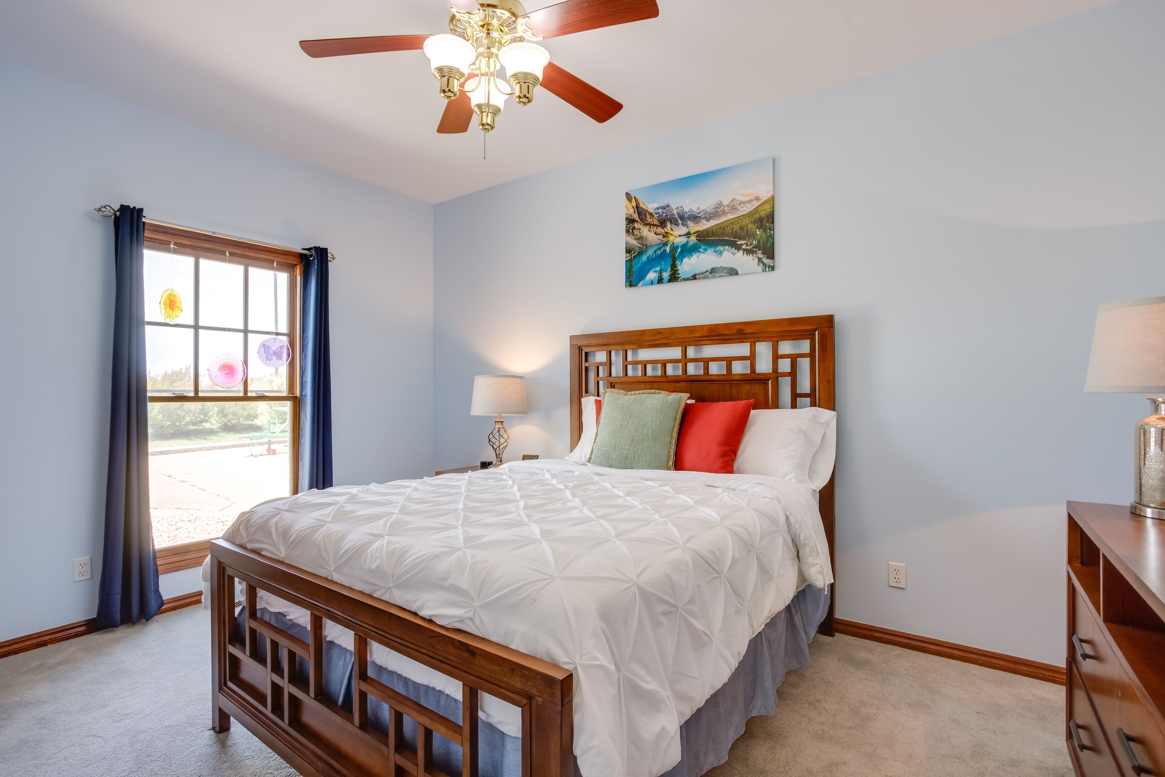 Bedroom 2 | Queen Bed | 1st Floor | Hangers