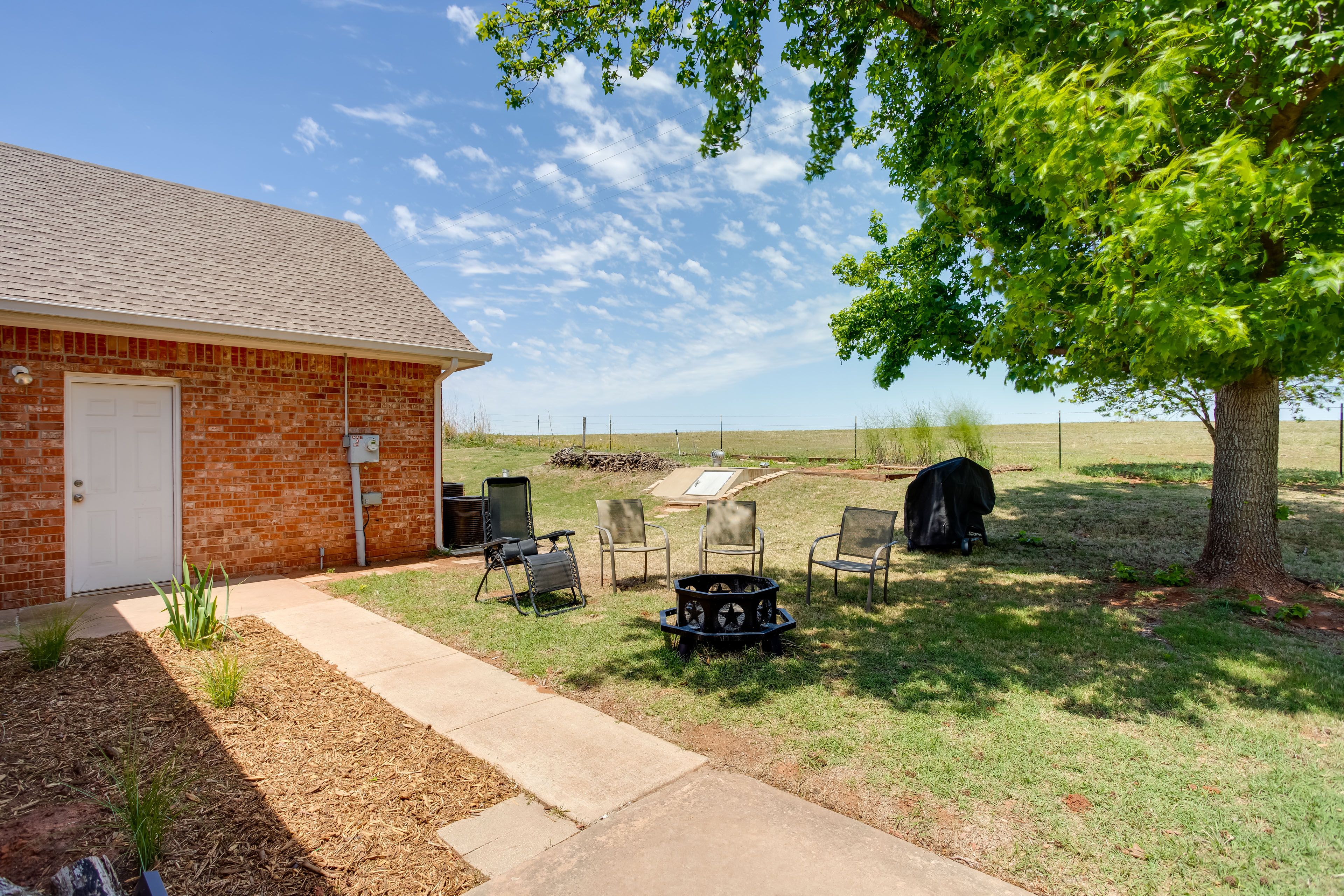 Private Yard | Fire Pit | Gas Grill | Golf Course & Pond Views