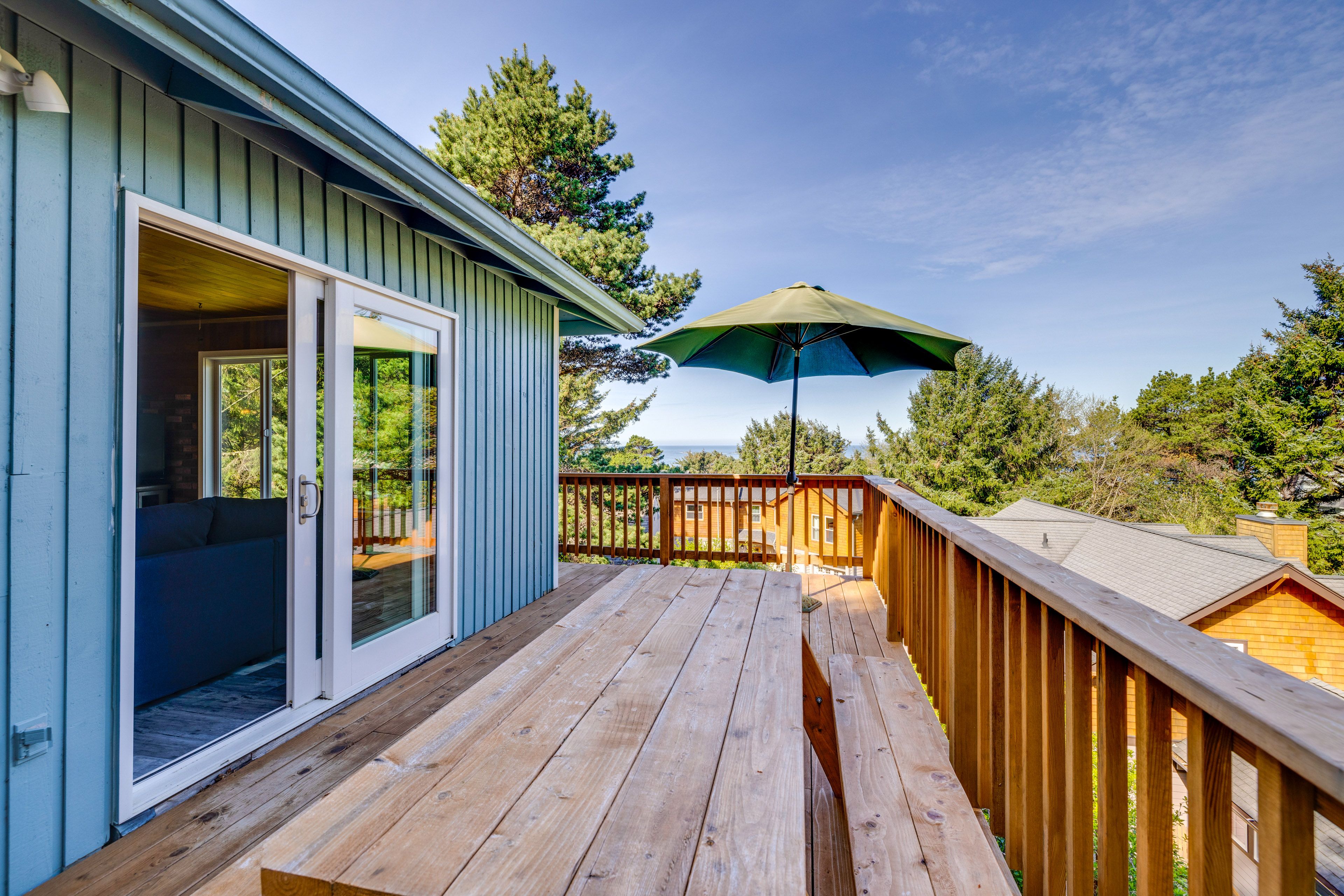 Furnished Deck | Partial Ocean View