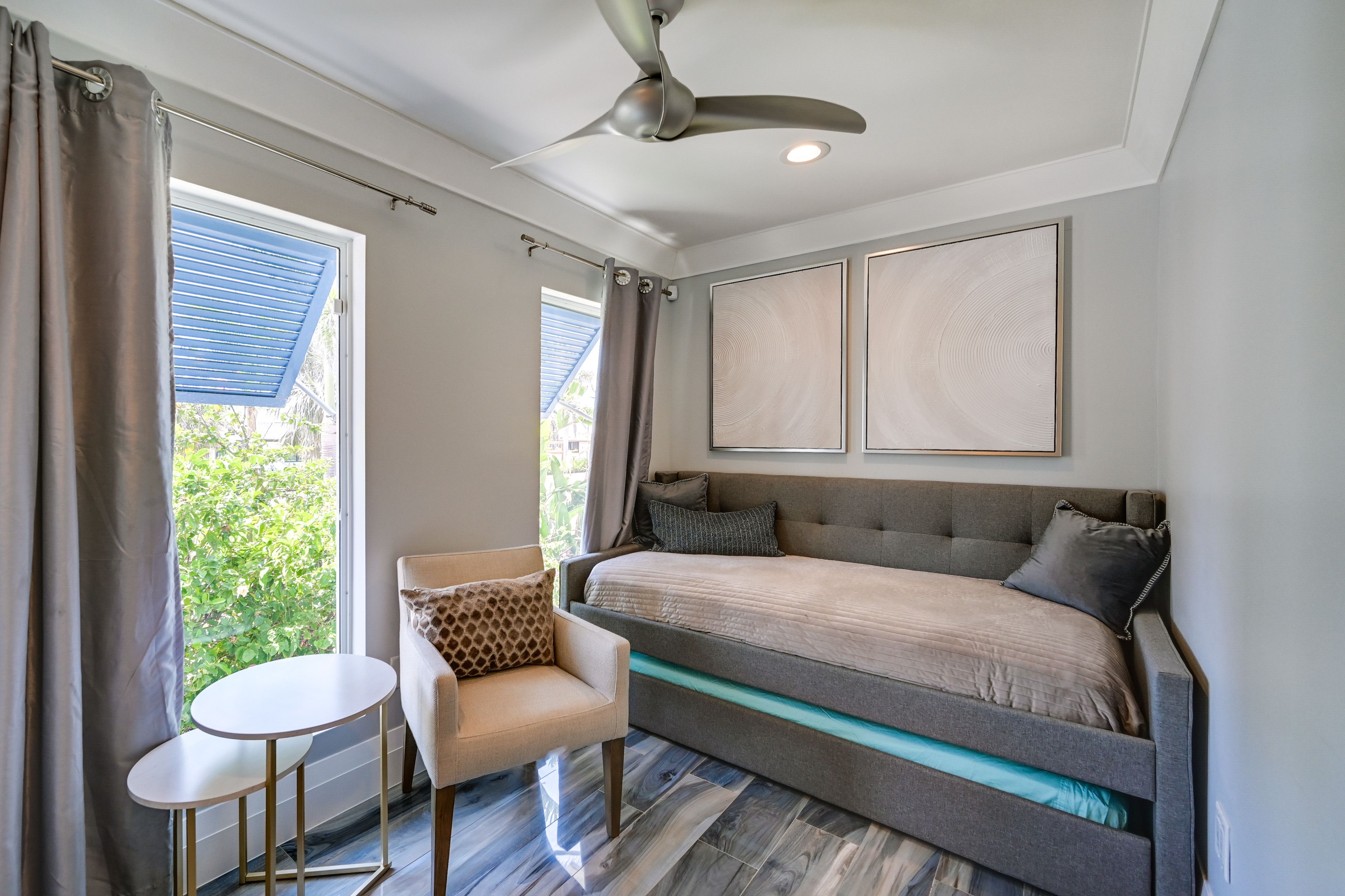 Bedroom 3 | Twin Daybed w/ Twin Trundle