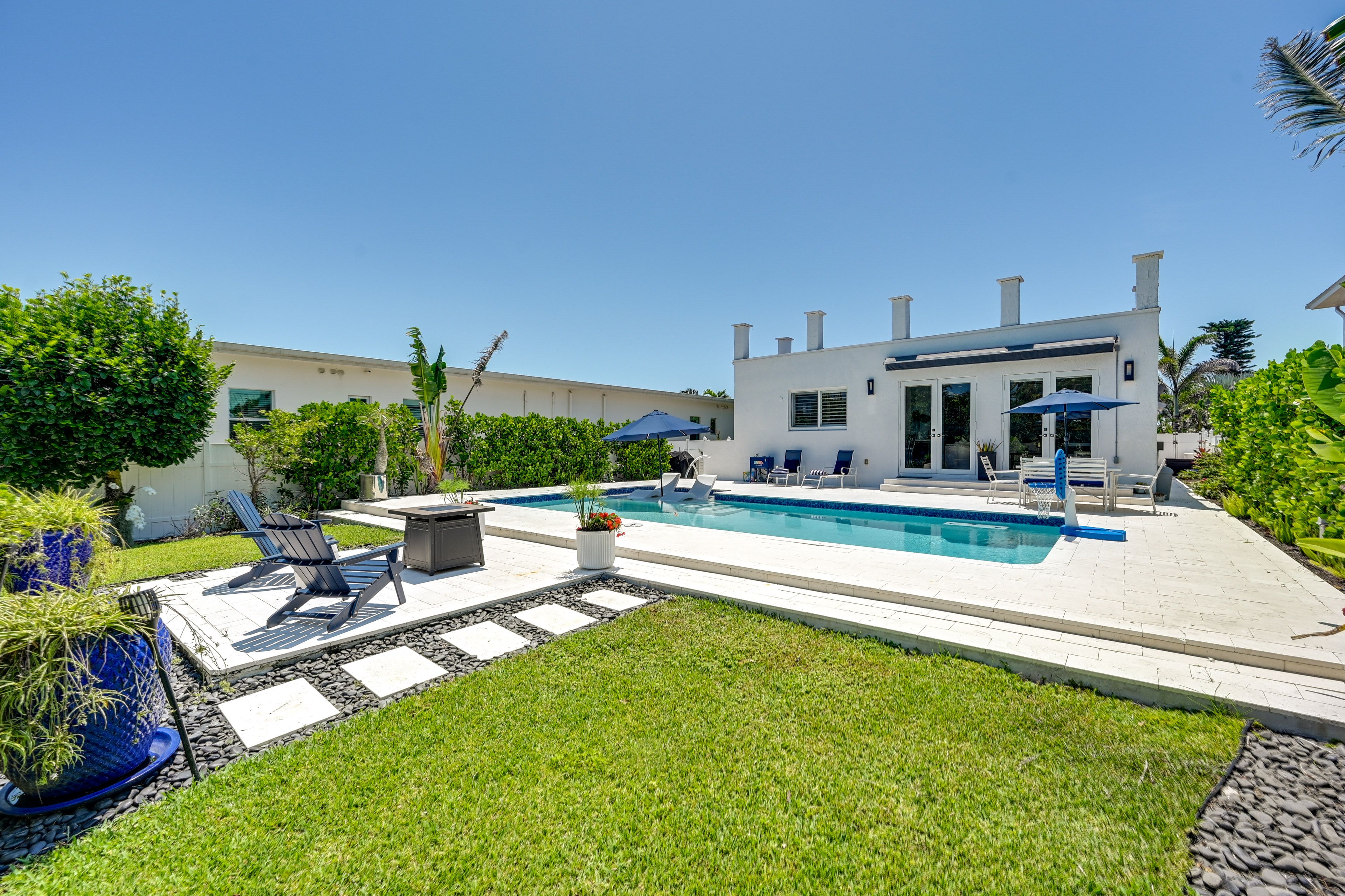 Fenced Yard | Private Heated Pool | Fire Pit (Propane Provided)