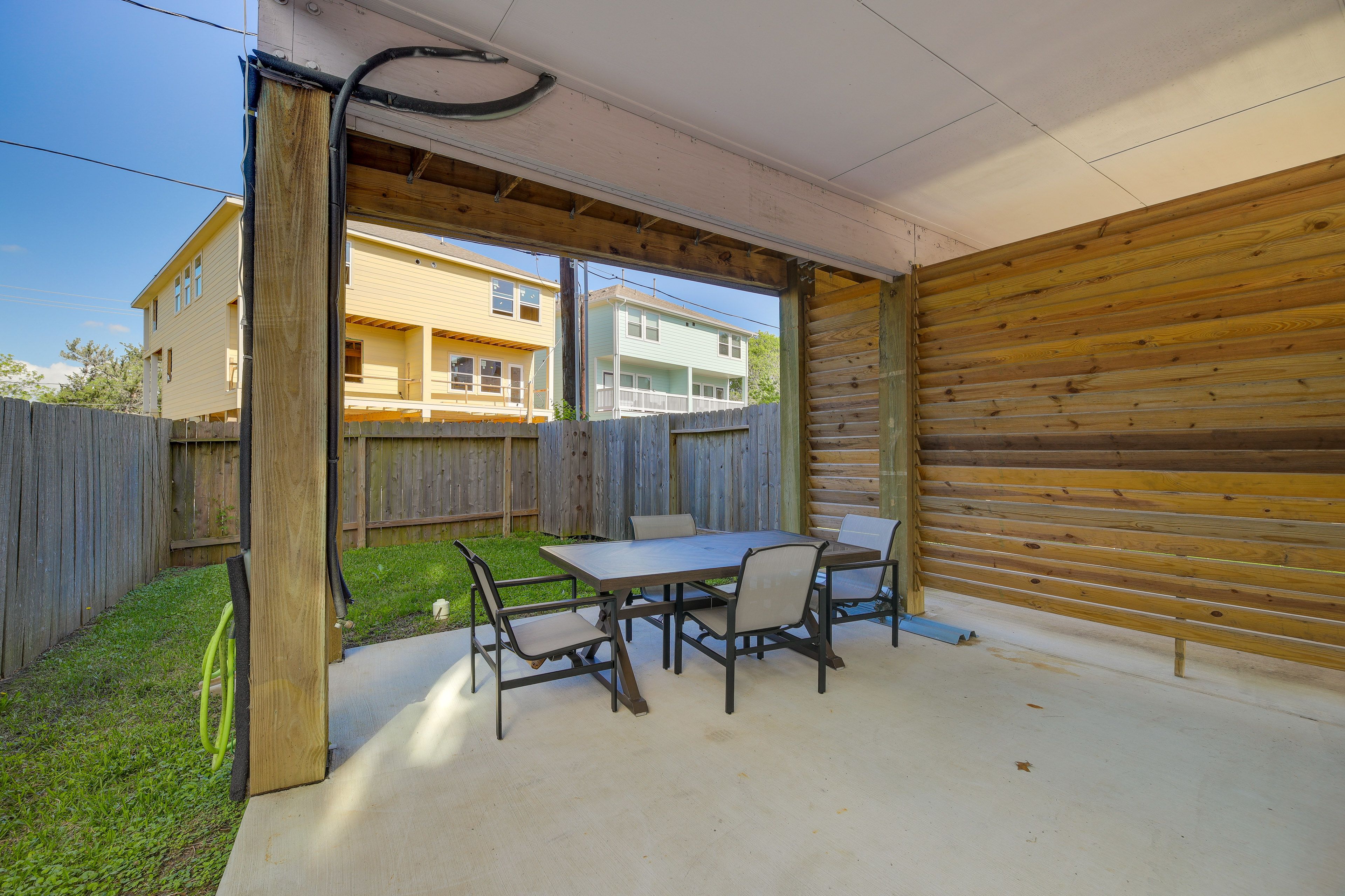 Patio | Dining Area