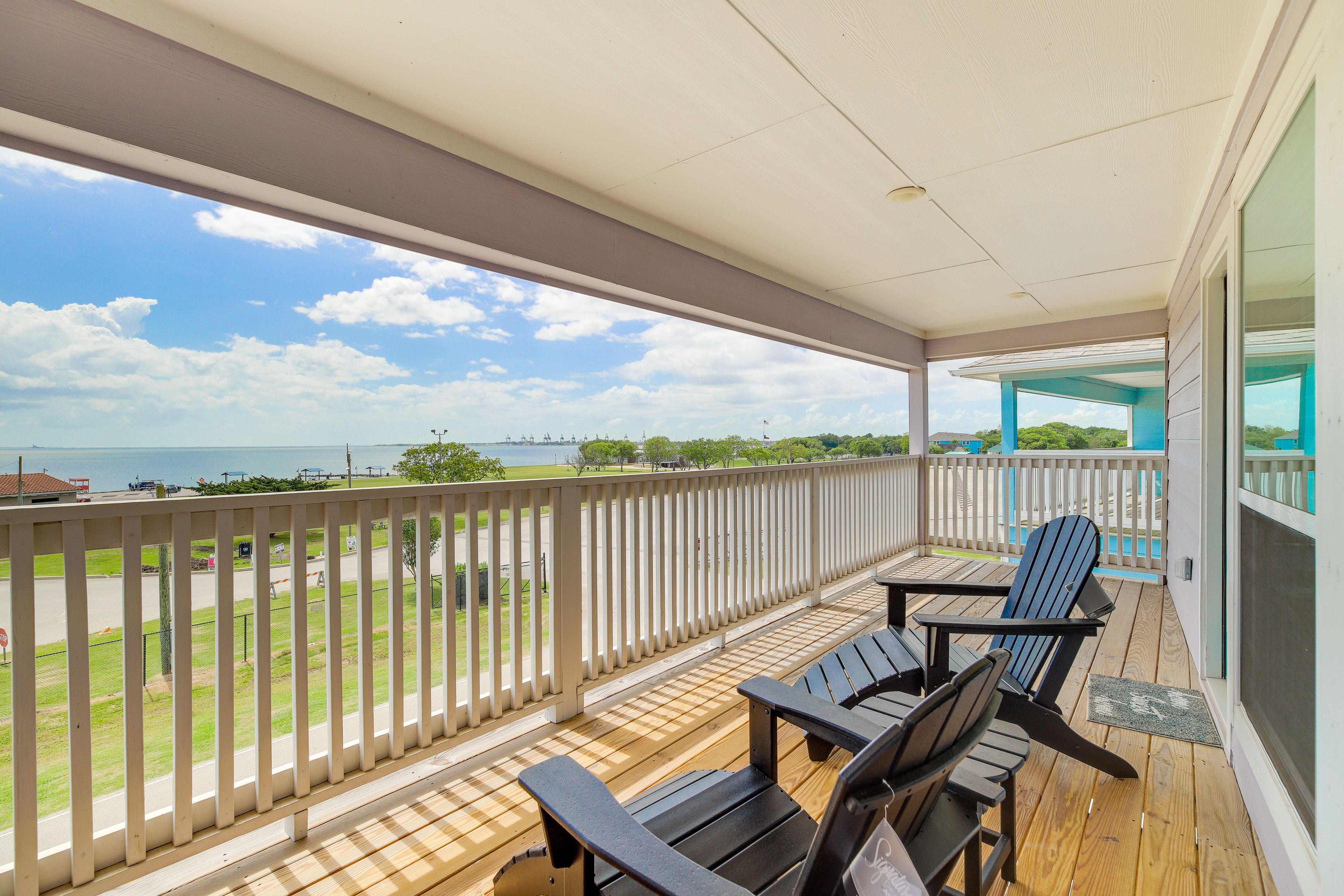 La Porte Vacation Rental | 3BR | 3BA | 2,300 Sq Ft | Stairs Required to Access