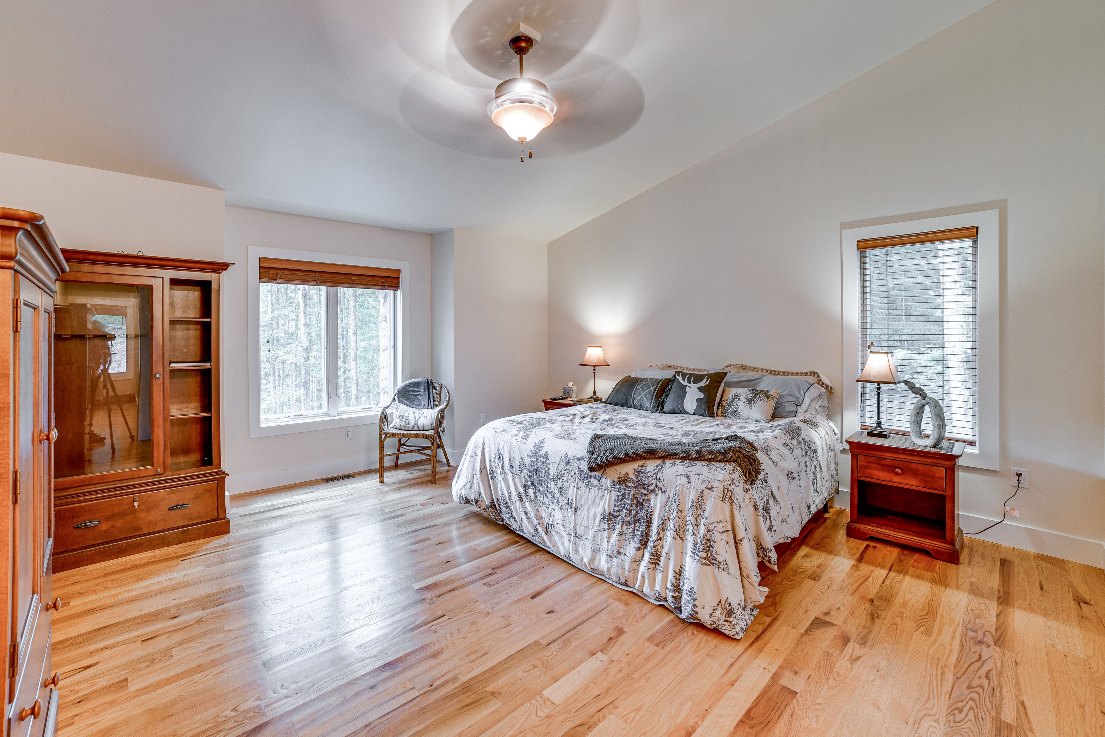 Bedroom 1 | King Bed | En-Suite Bathroom