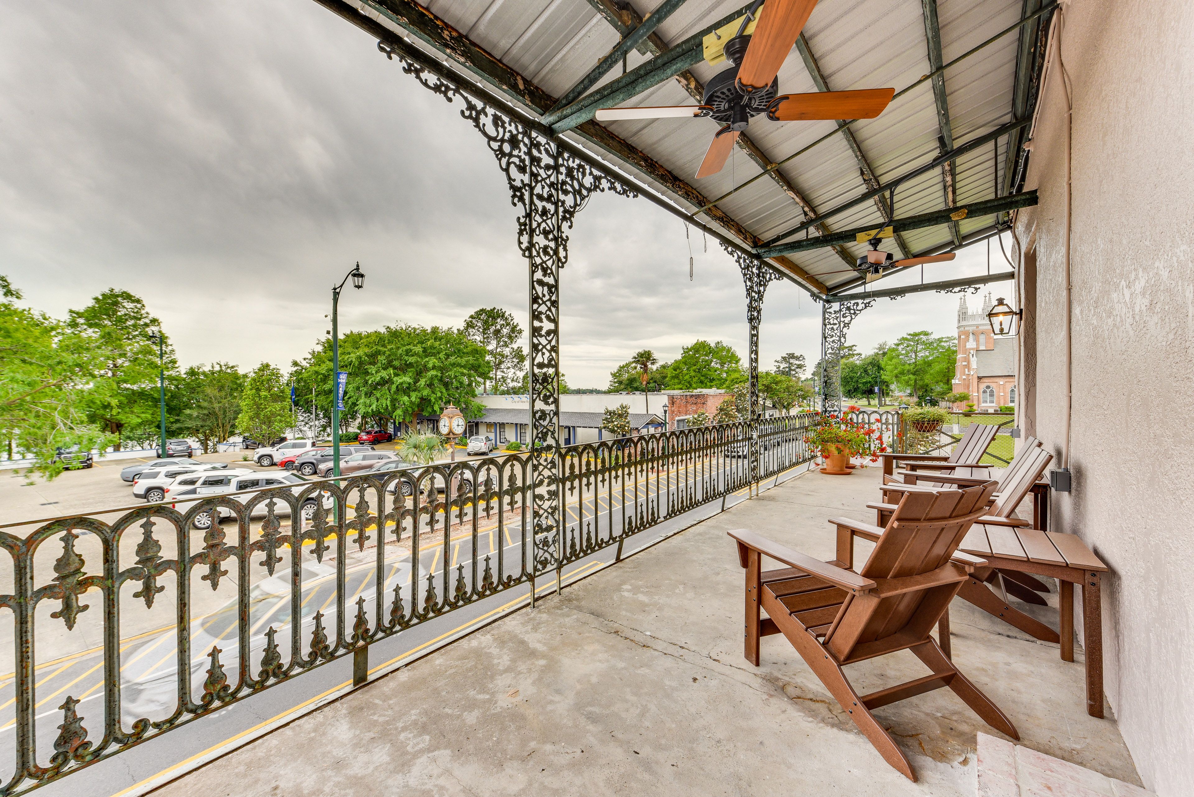 Shared Balcony | Outdoor Seating | Ceiling Fans | False River Views
