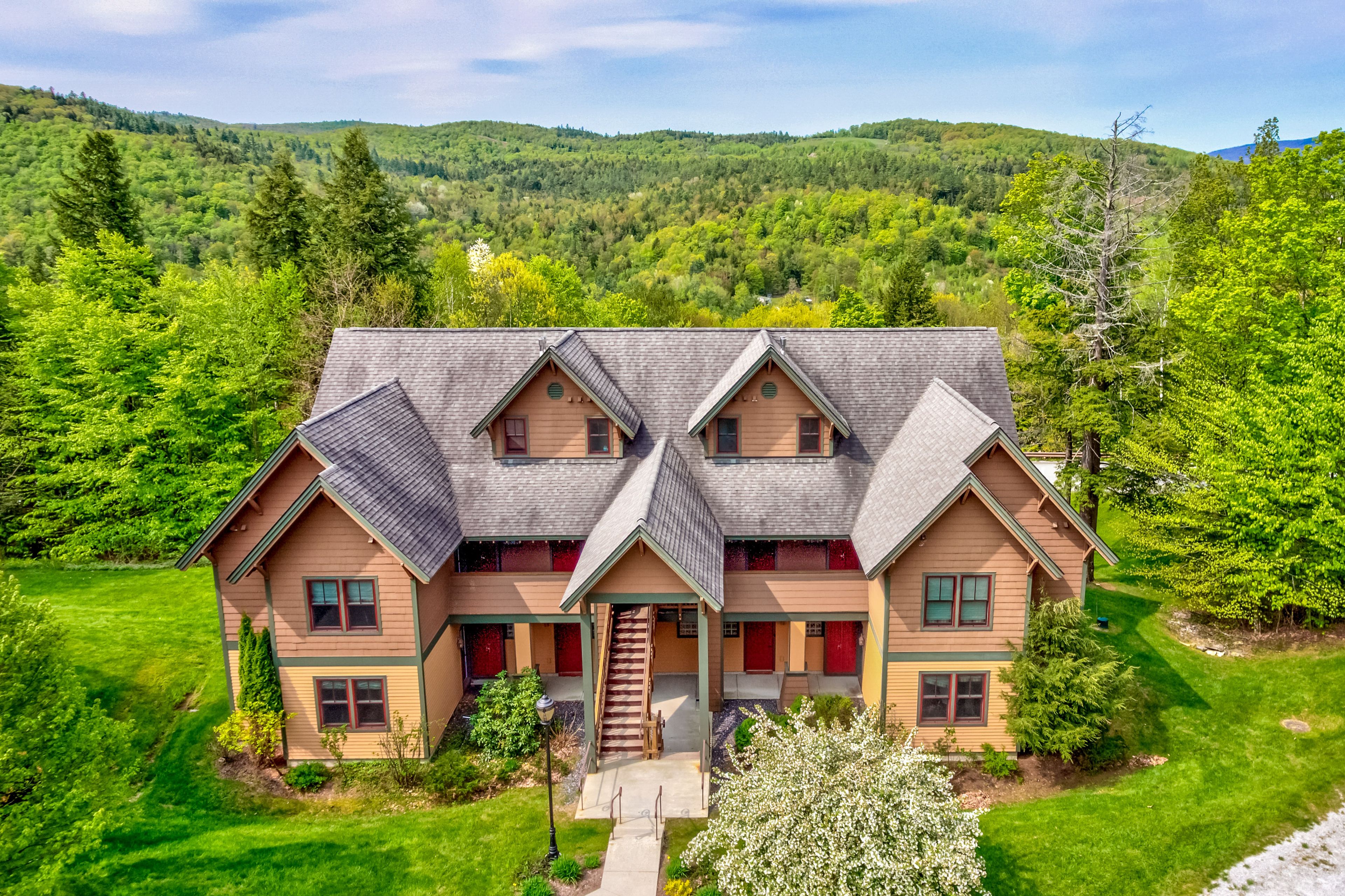 Building Exterior | Resort Amenities