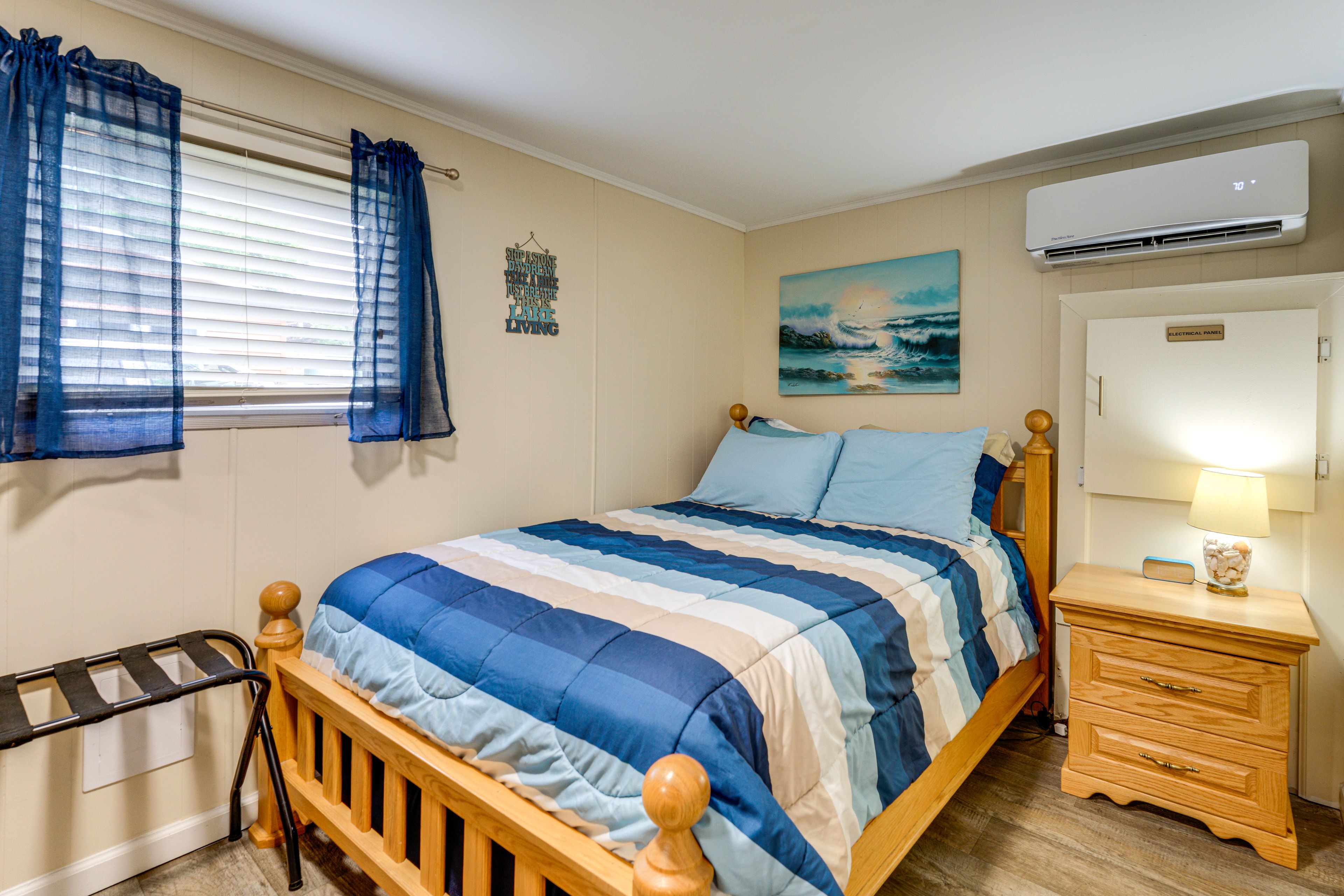 Bedroom 1 | Full Bed | Linens Provided