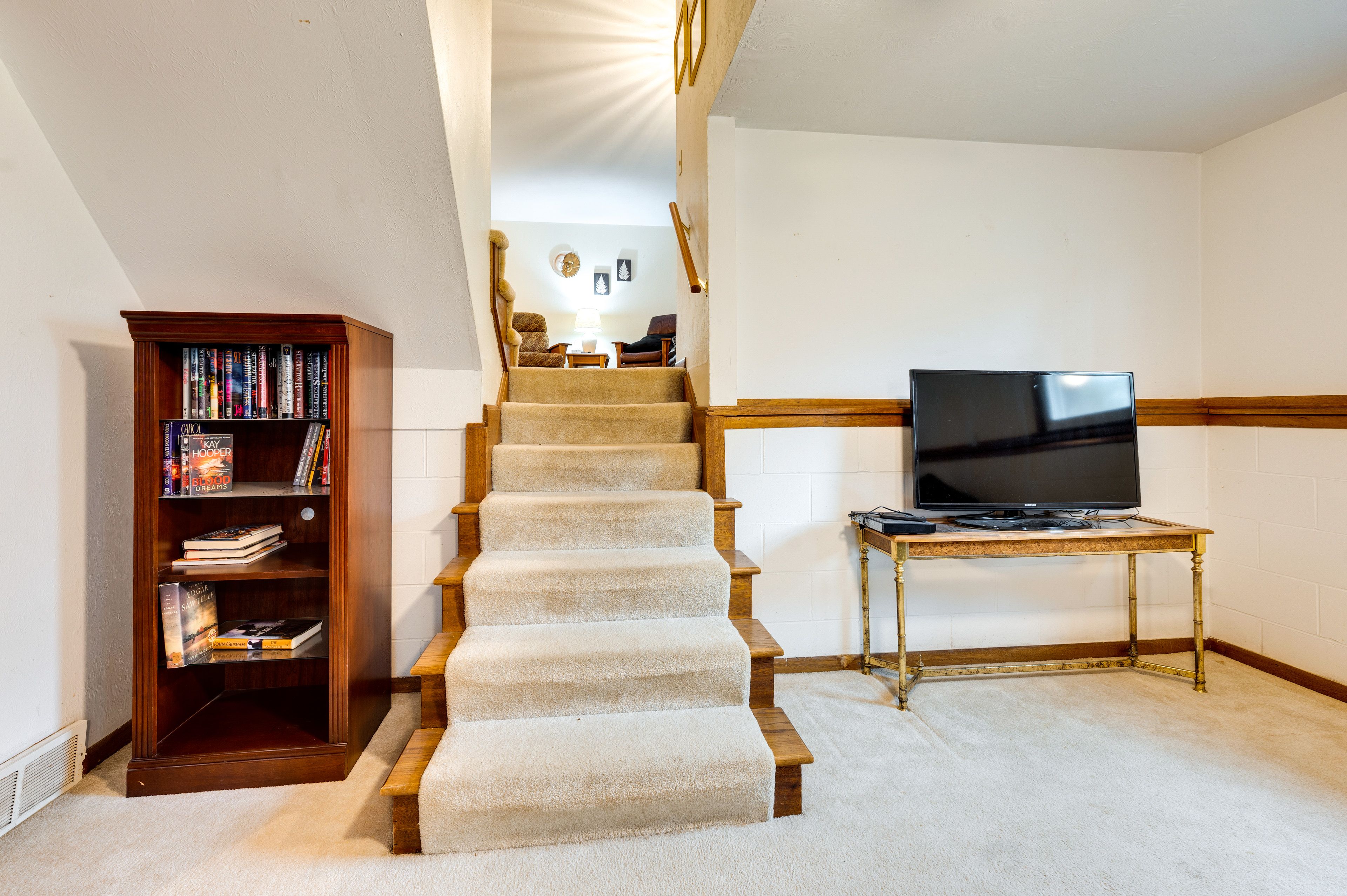 Den | Full Bed | Full Sleeper Sofa