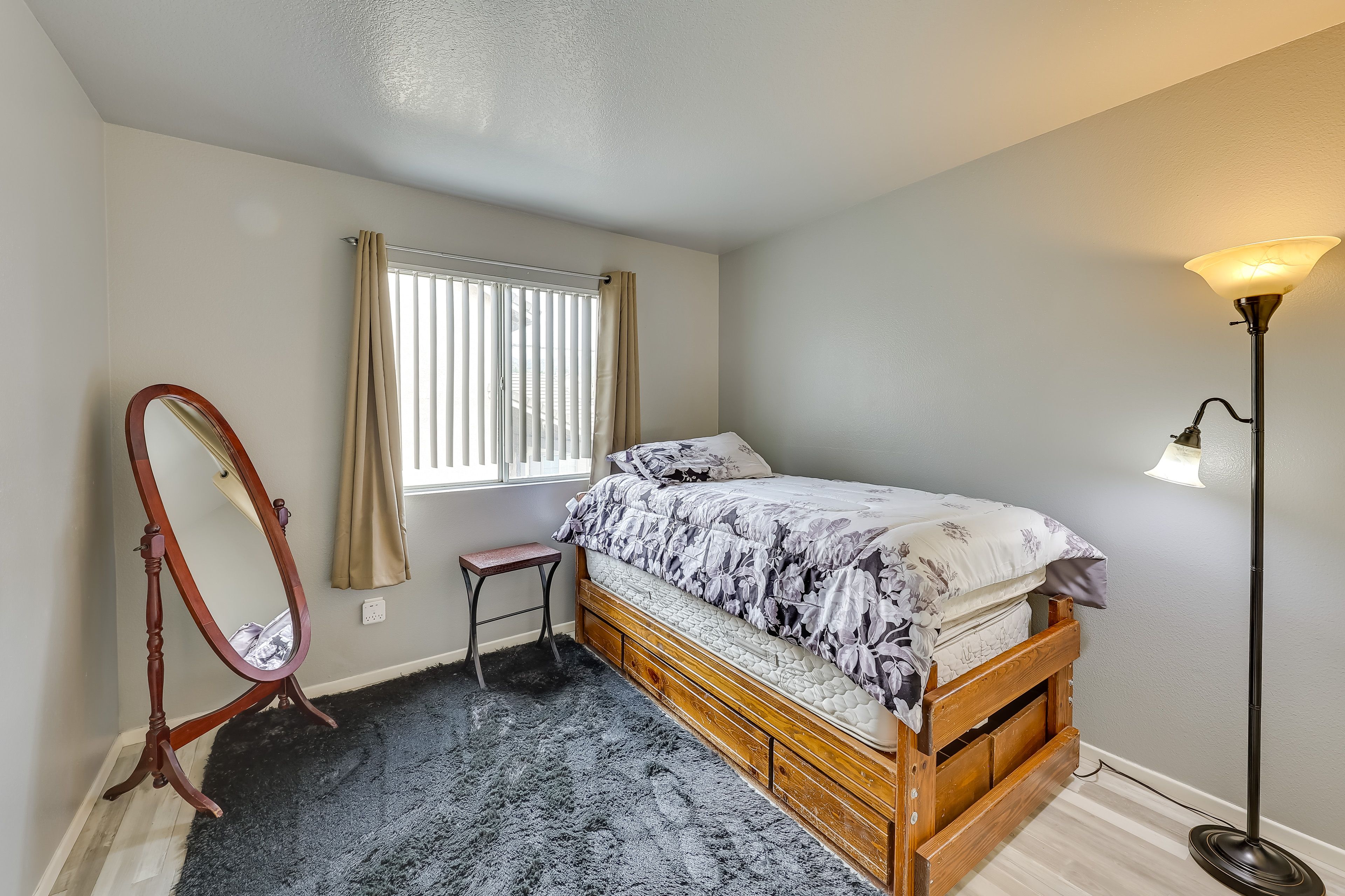 Bedroom 5 | Twin Bed