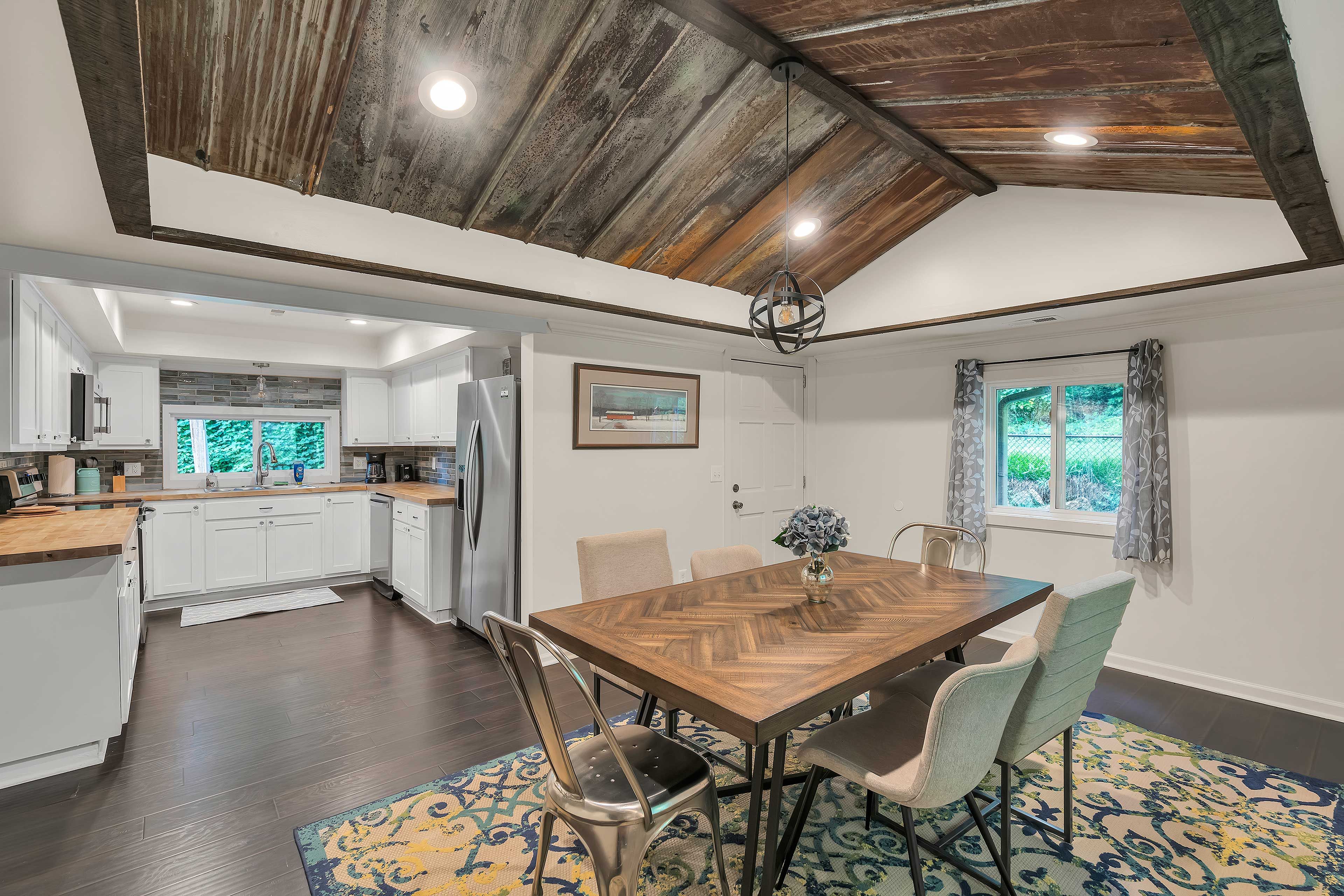 Dining Room | Single-Story Home | Dishware & Flatware Provided