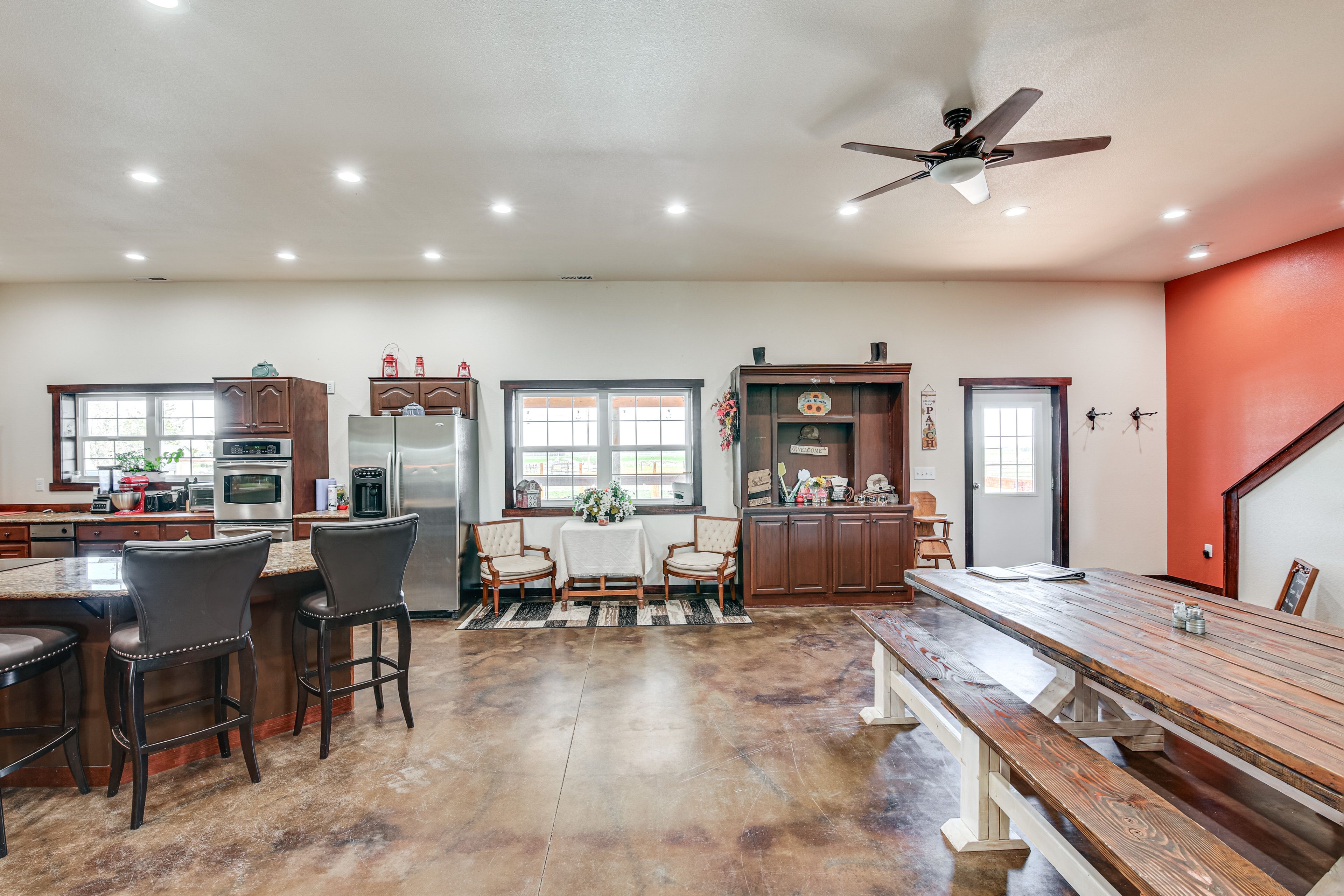 Dining Area | 1st Floor