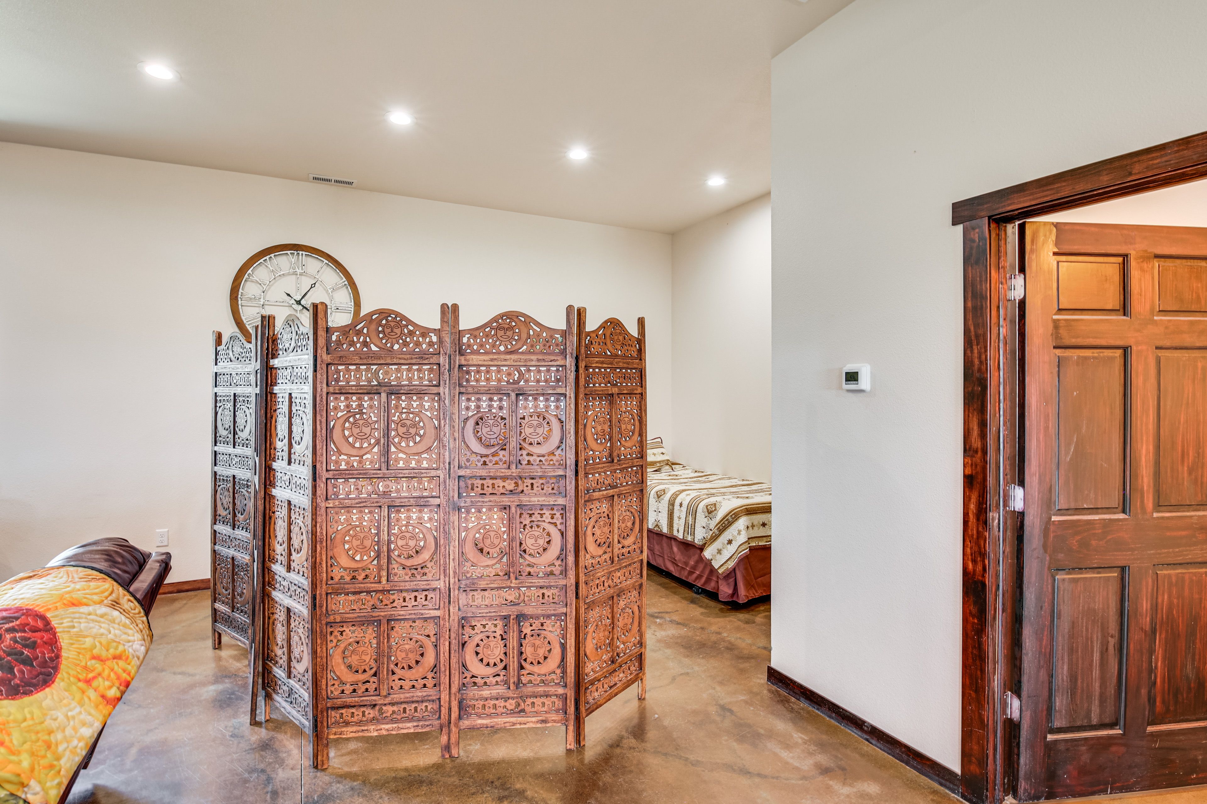 Bonus Space | 2 Twin Beds