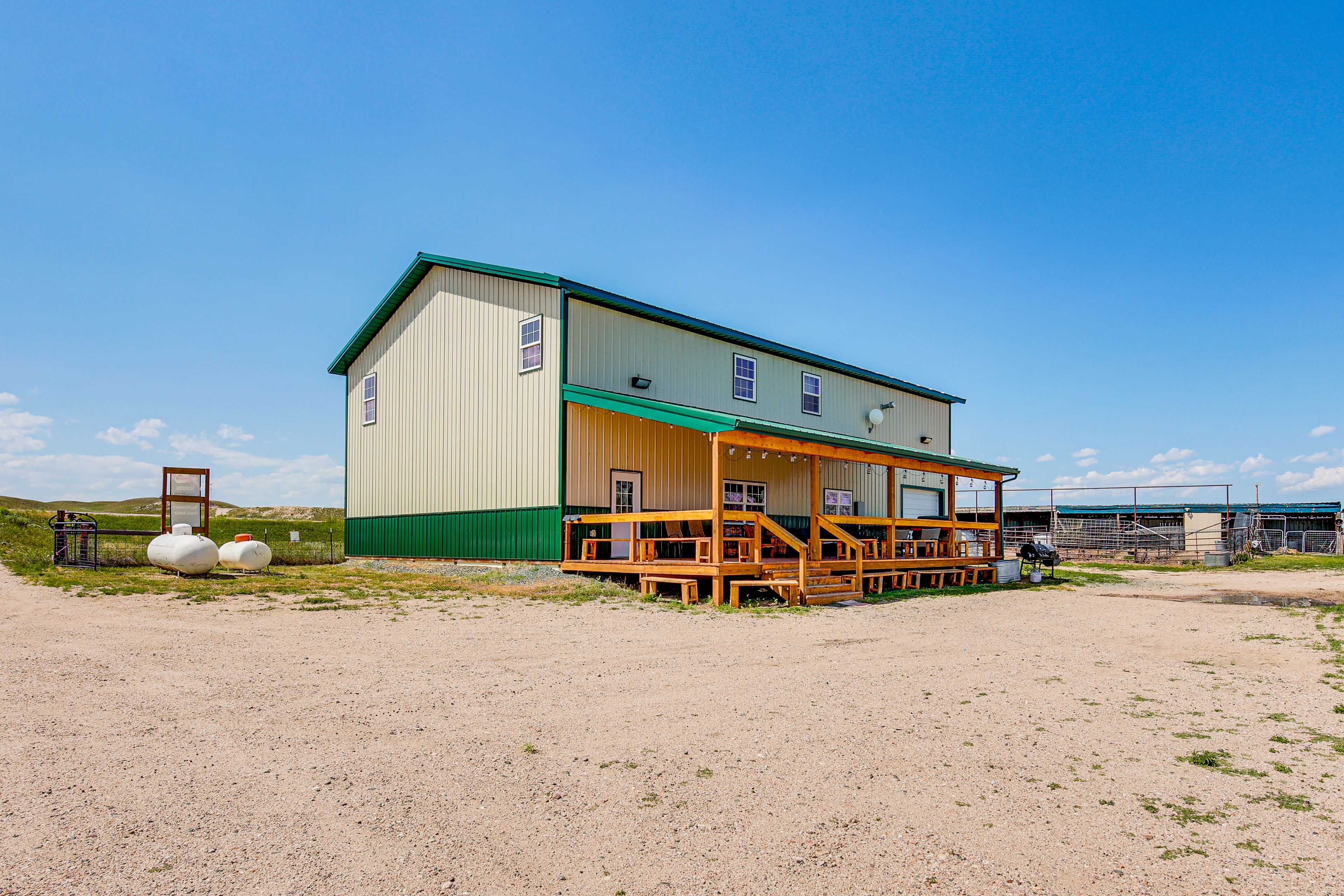 Exterior | Gas Grill | 60-Acre Ranch