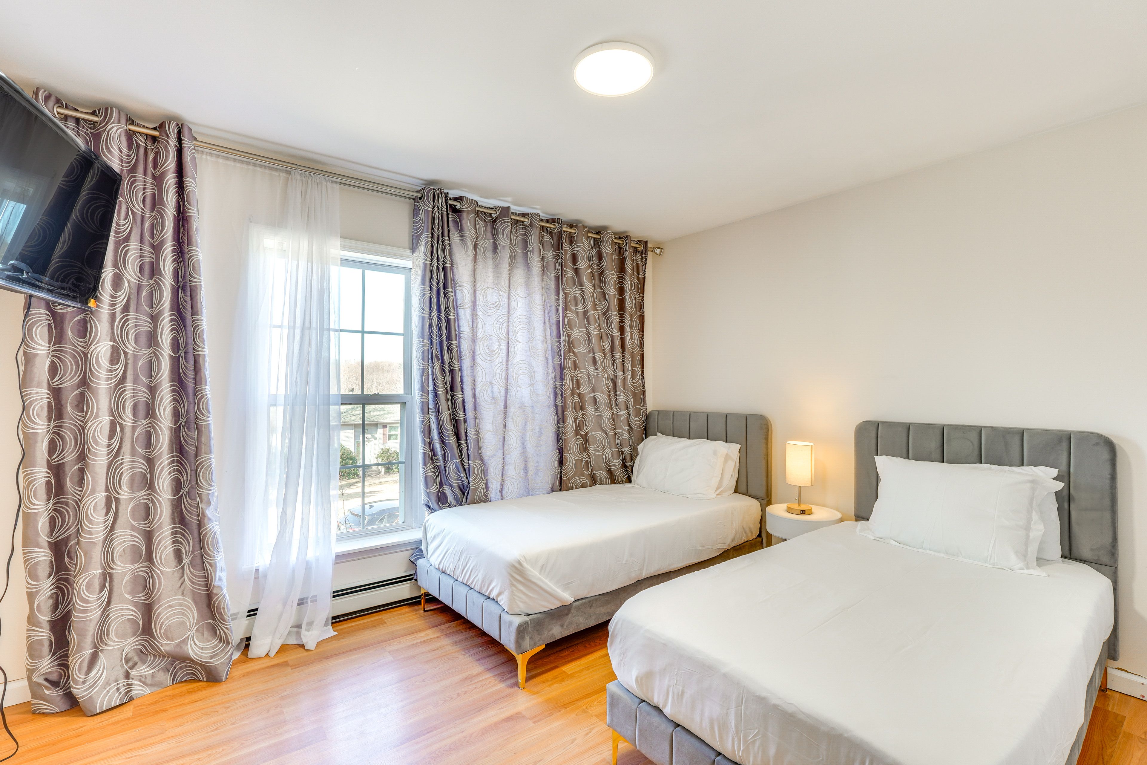 Bedroom 2 | 2 Full Beds