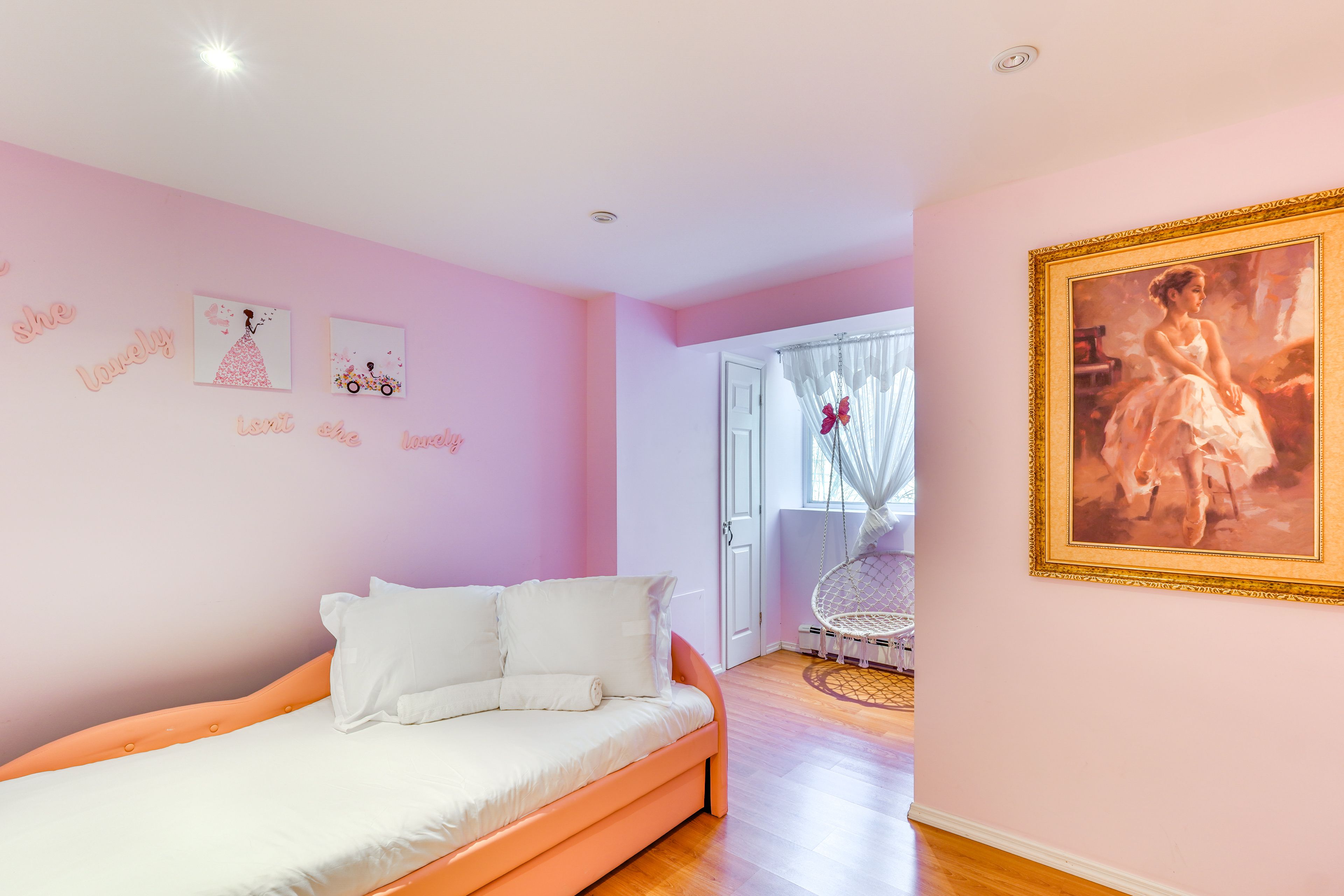 Bedroom 5 | Twin Daybed w/ Twin Trundle