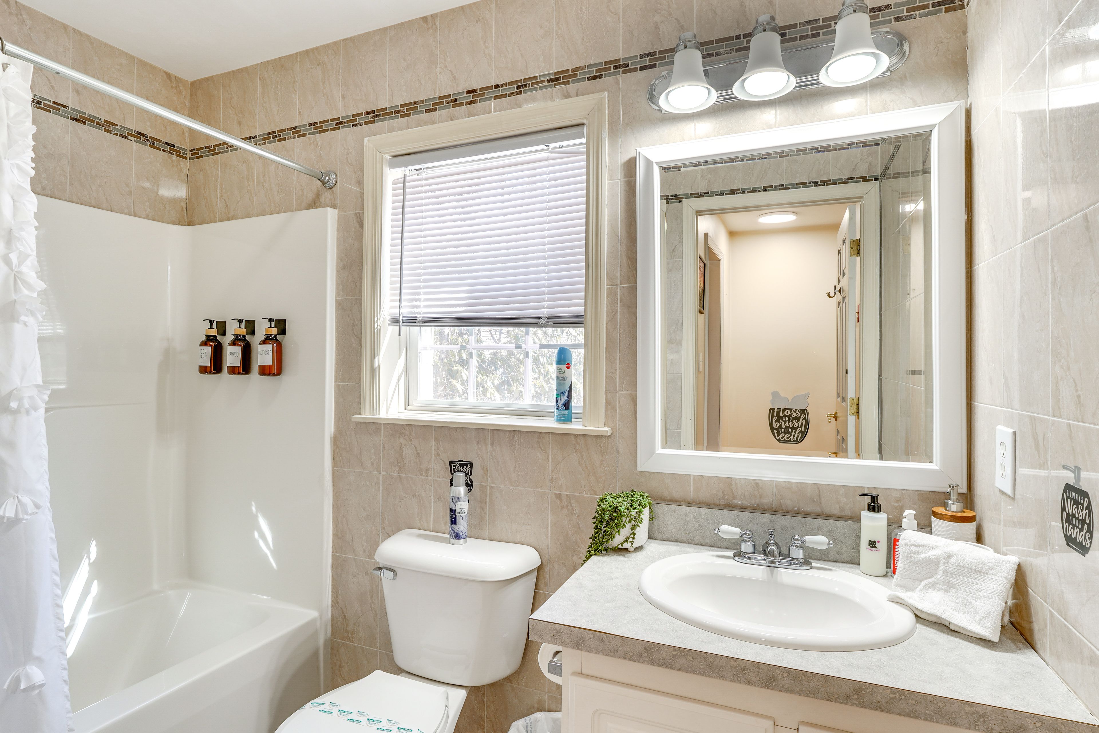 Full Bathroom