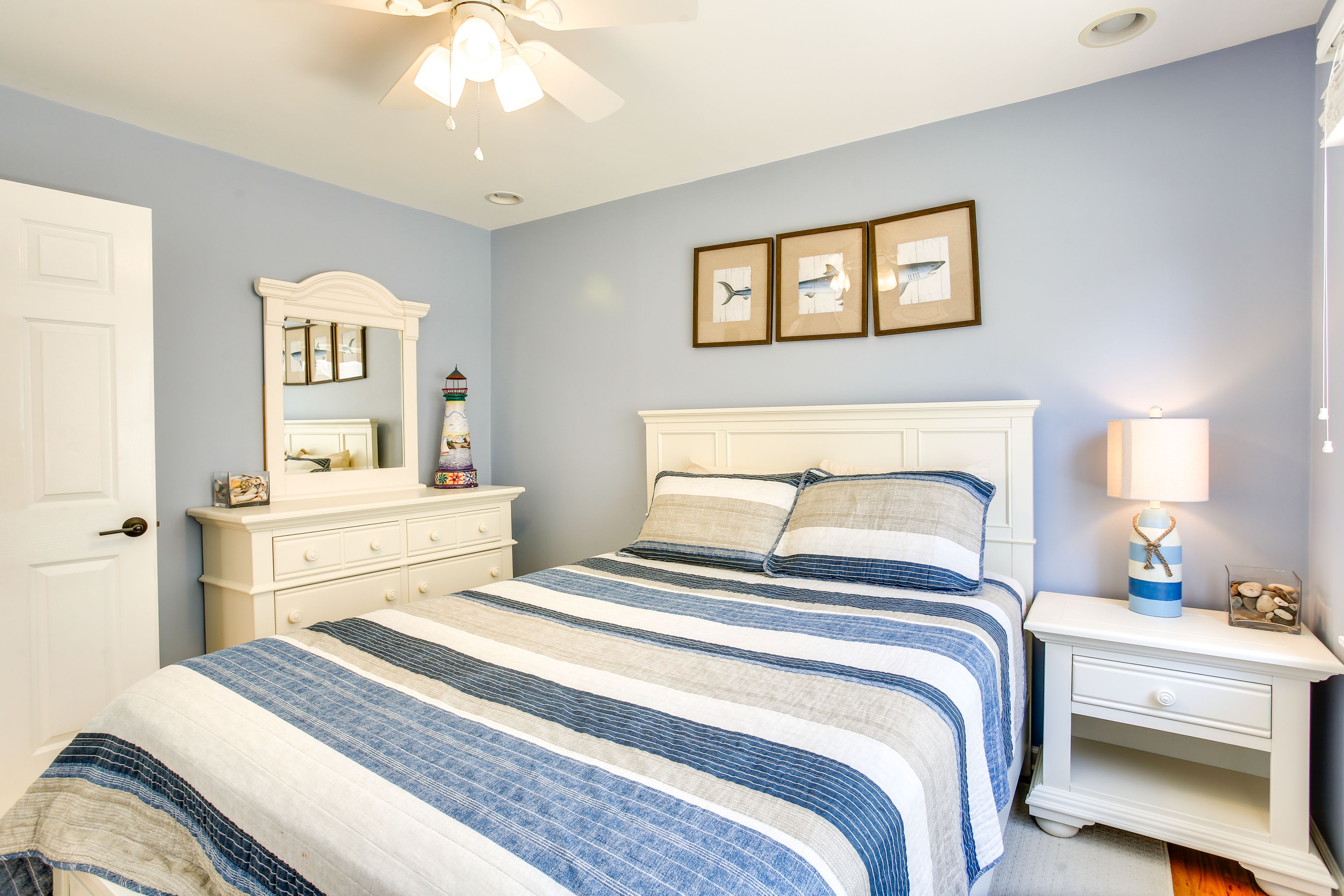 Bedroom 2 | Queen Bed