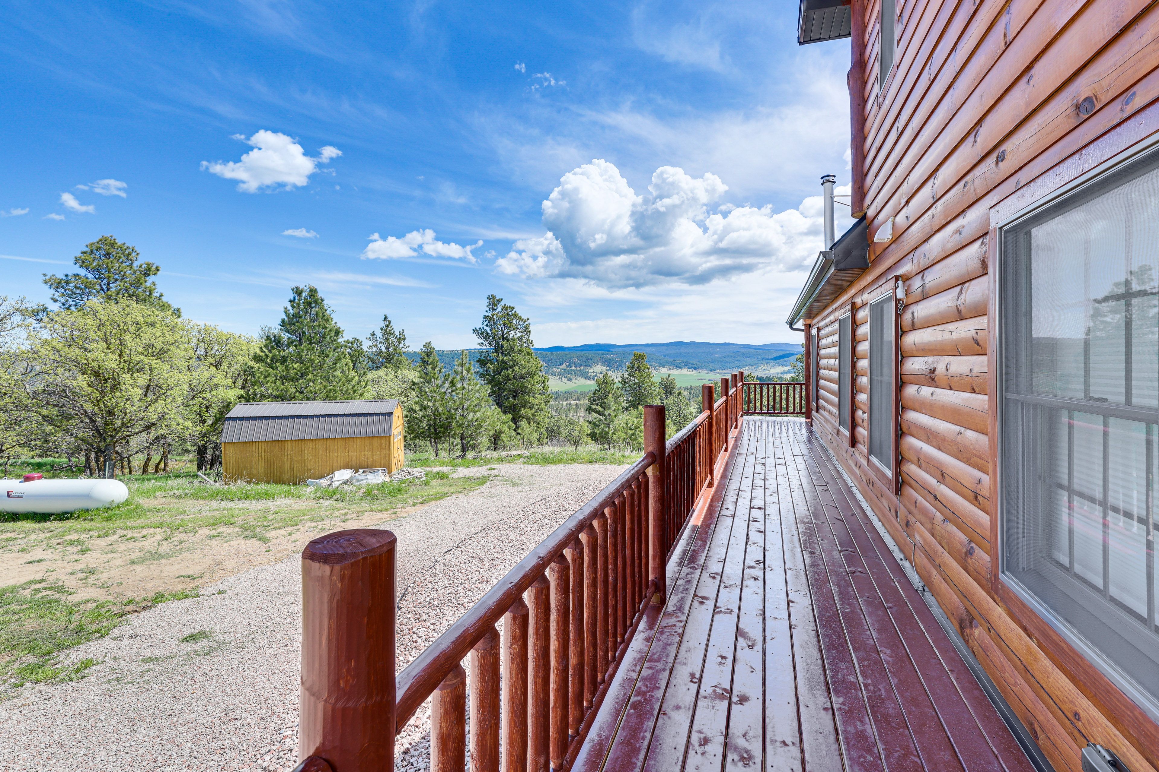 Wraparound Deck