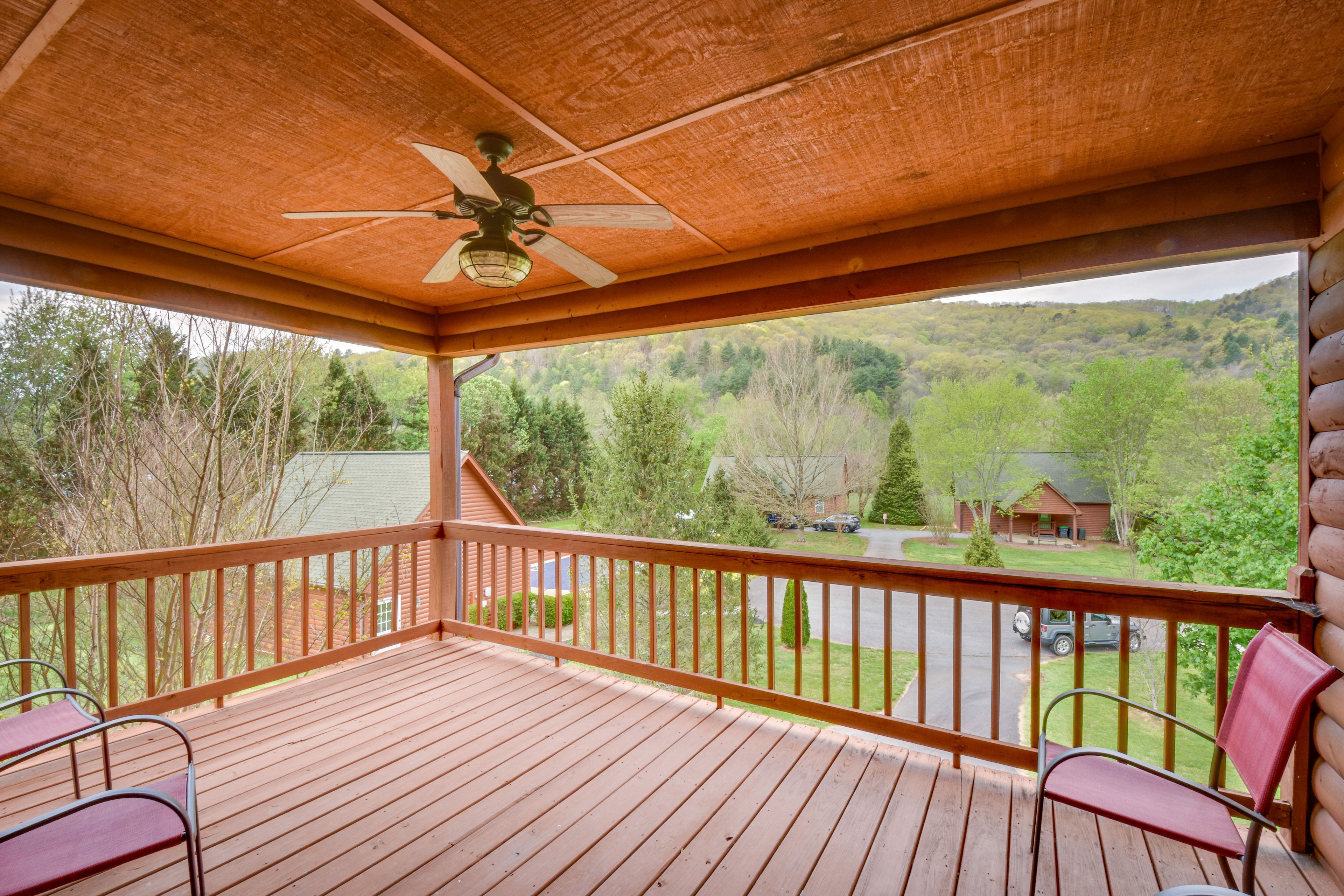En-Suite Deck Off Bedroom 1