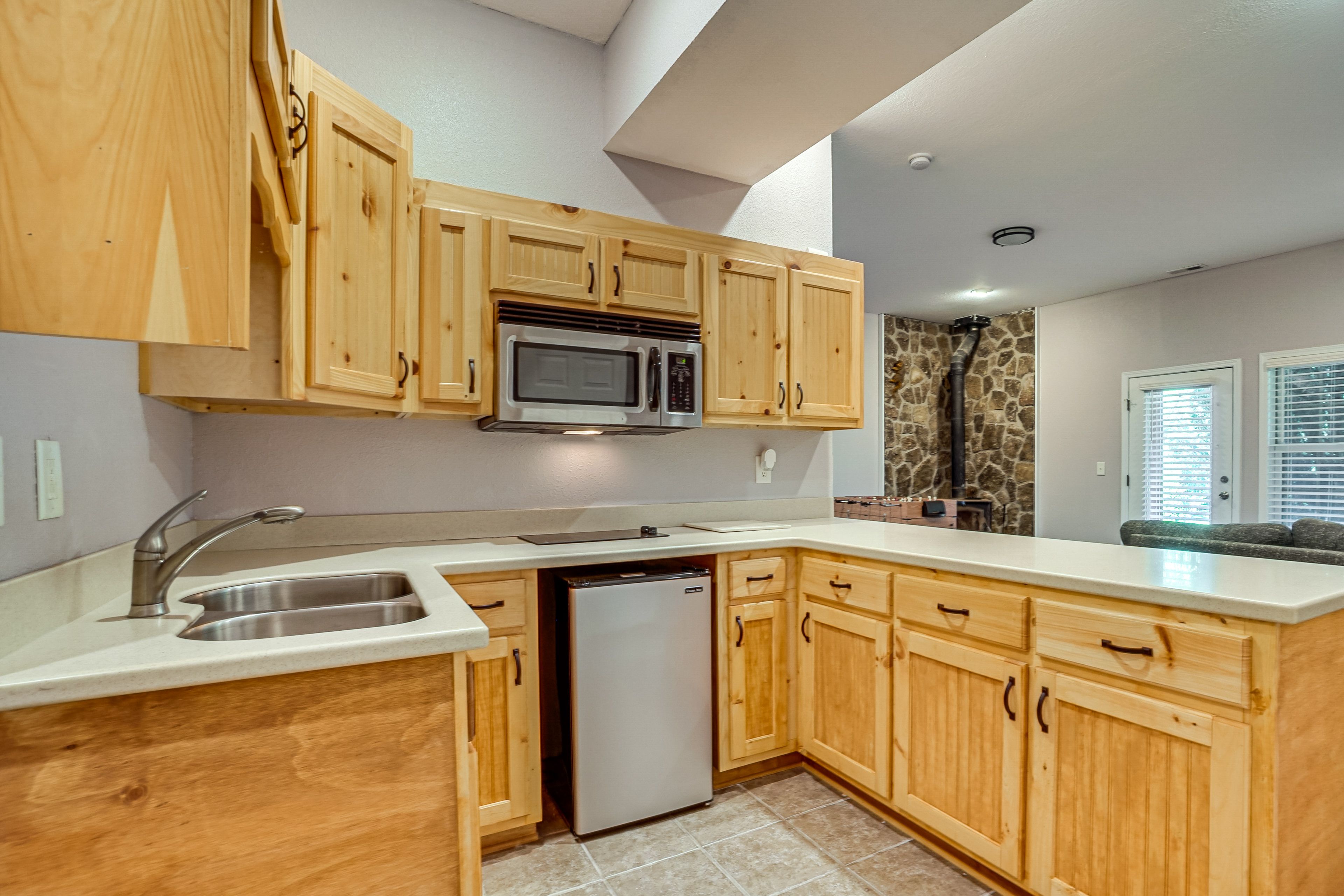 Kitchenette | Lower Floor