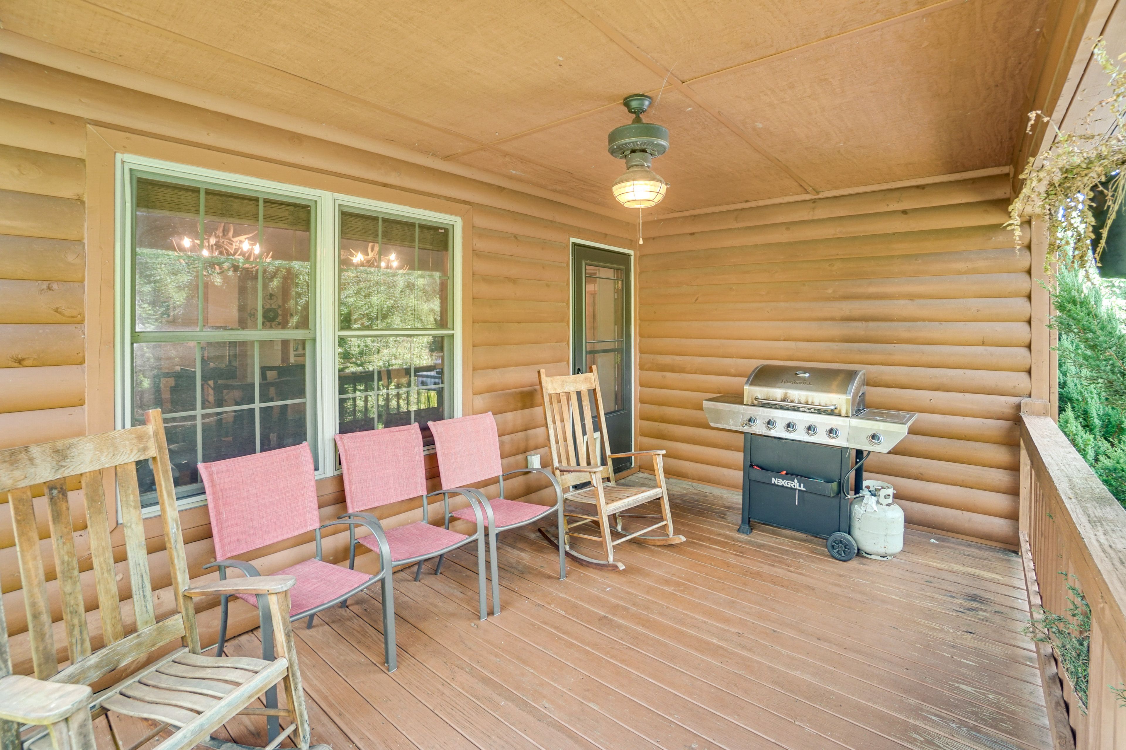 Deck | Gas Grill | Mountain Views