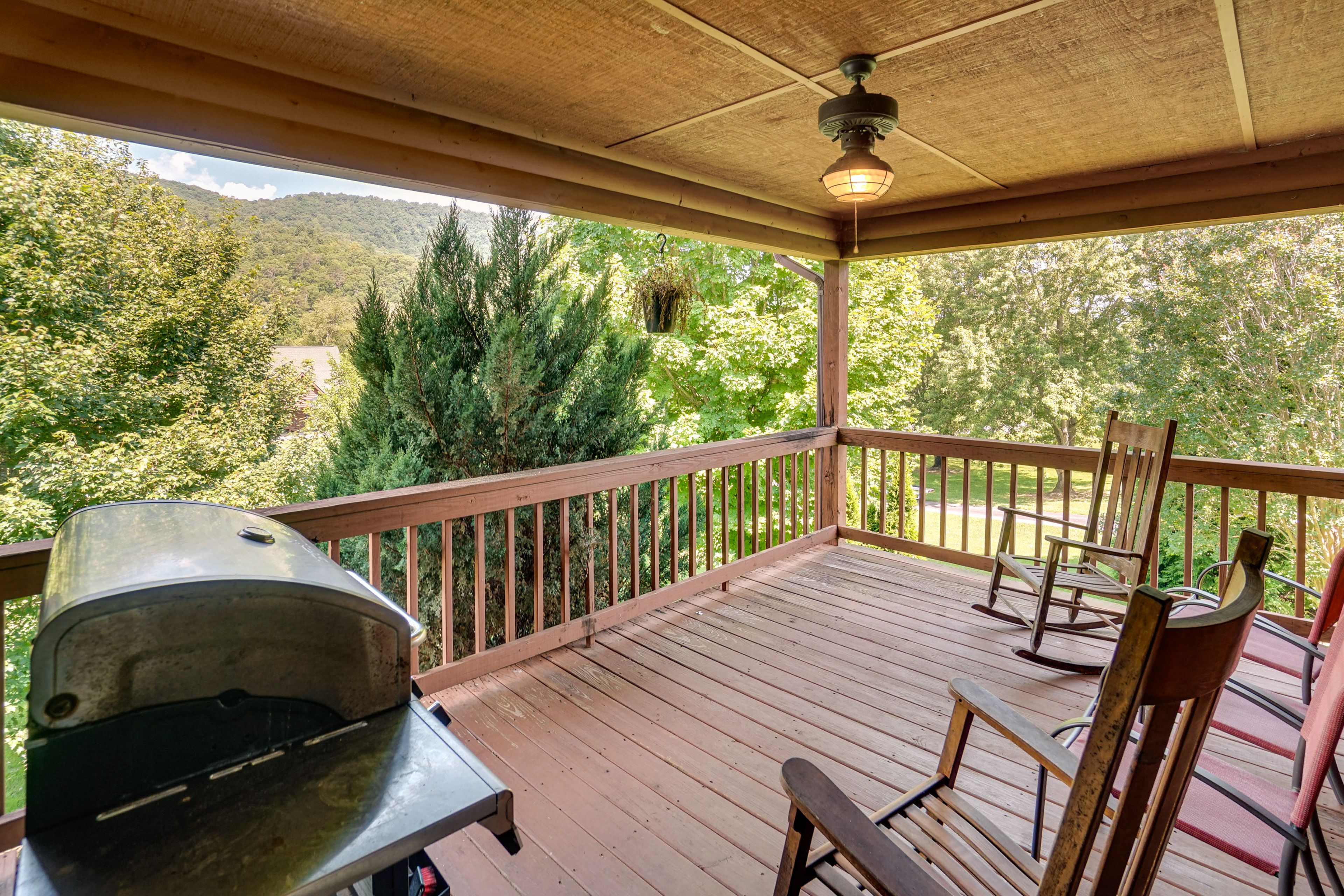 Deck | Gas Grill | Mountain Views