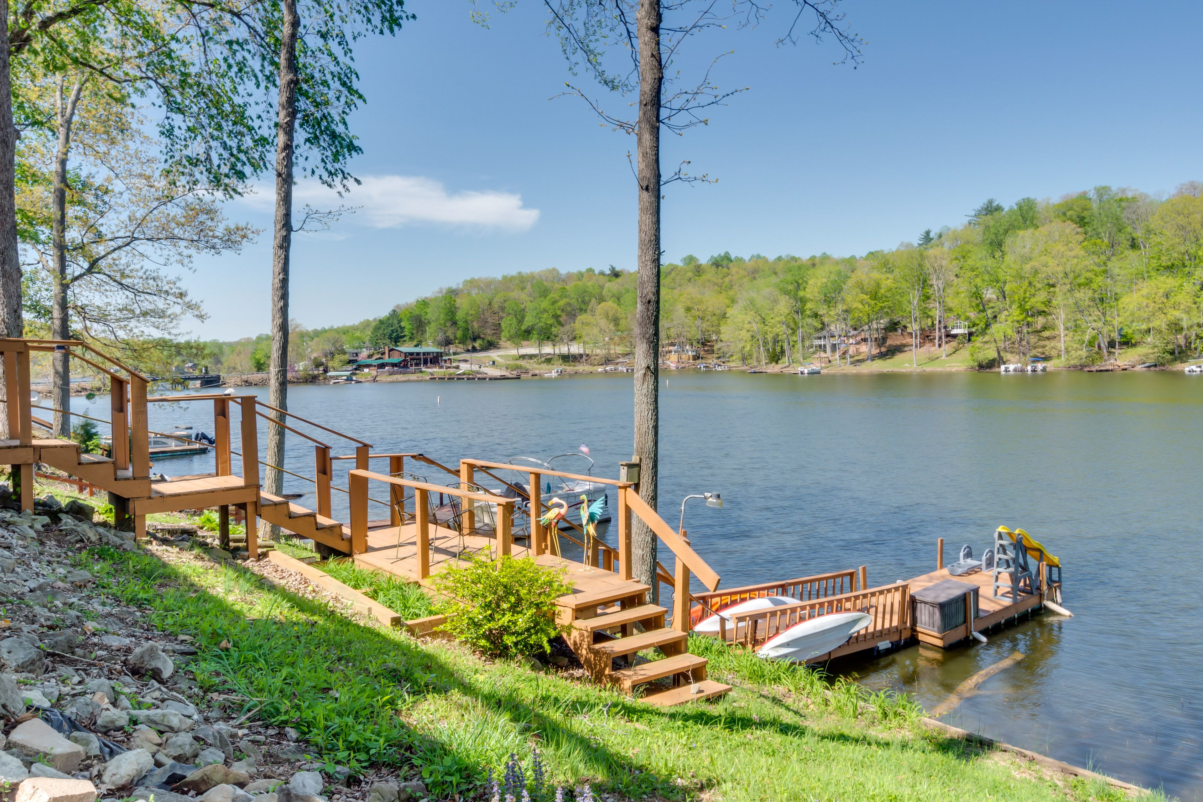Steps to Dock
