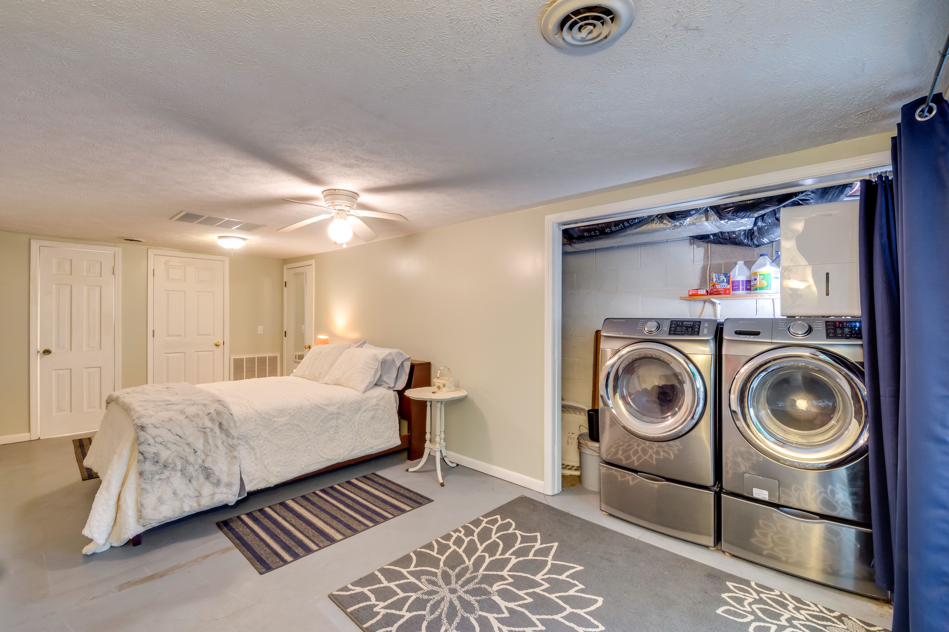 In-Unit Laundry