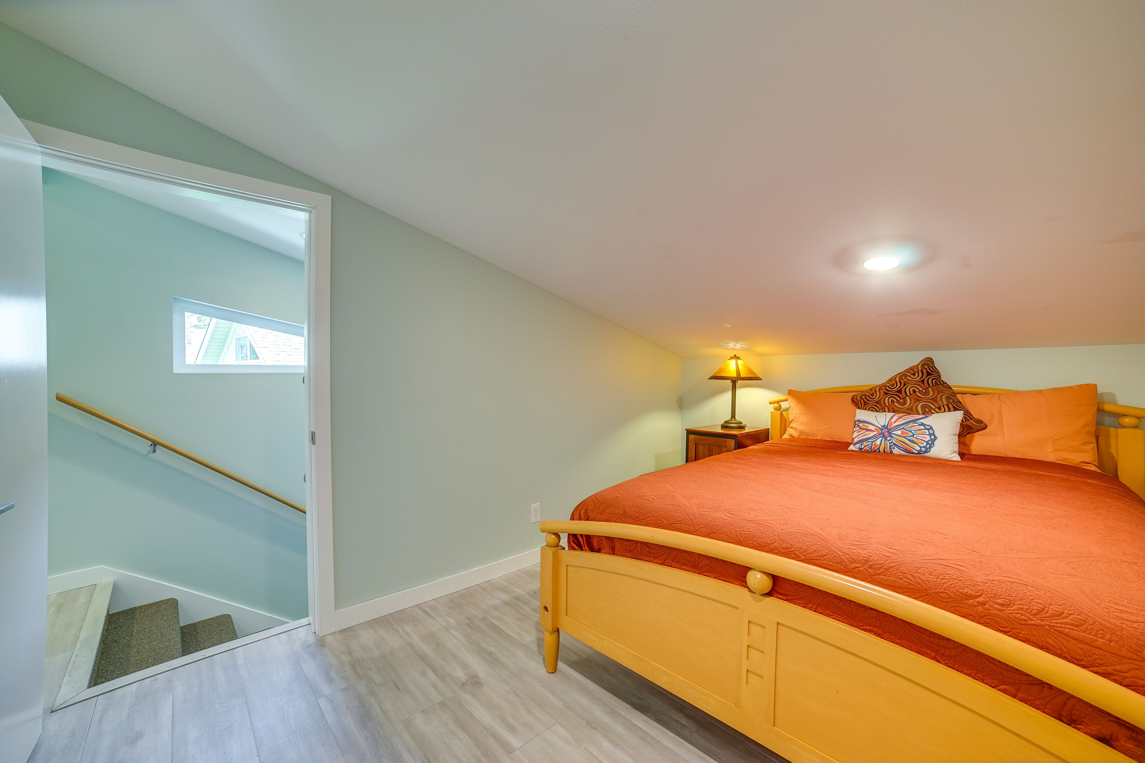 Bedroom 1 | Queen Bed | Ledge to Access | Linens Provided