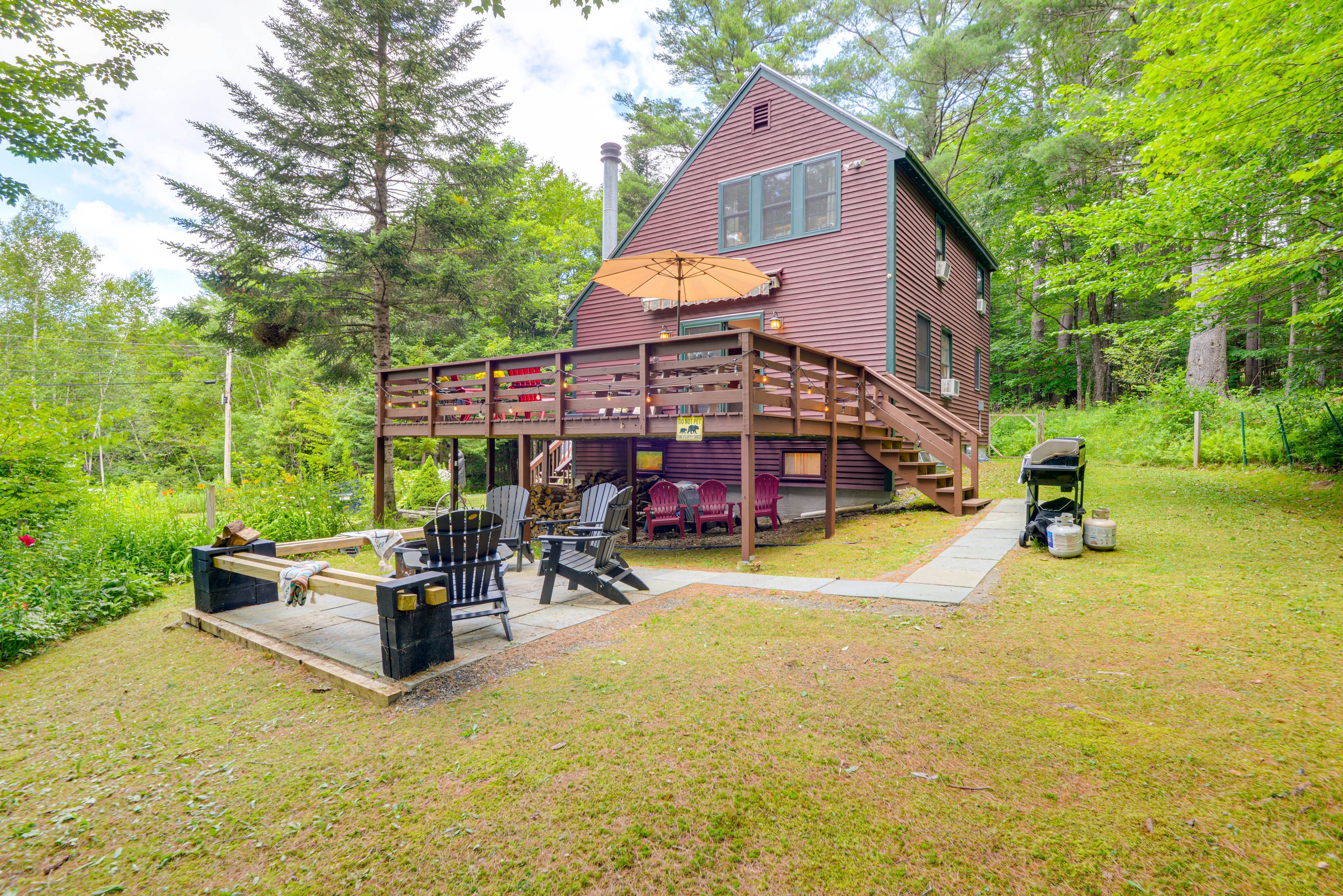 Exterior | Backyard