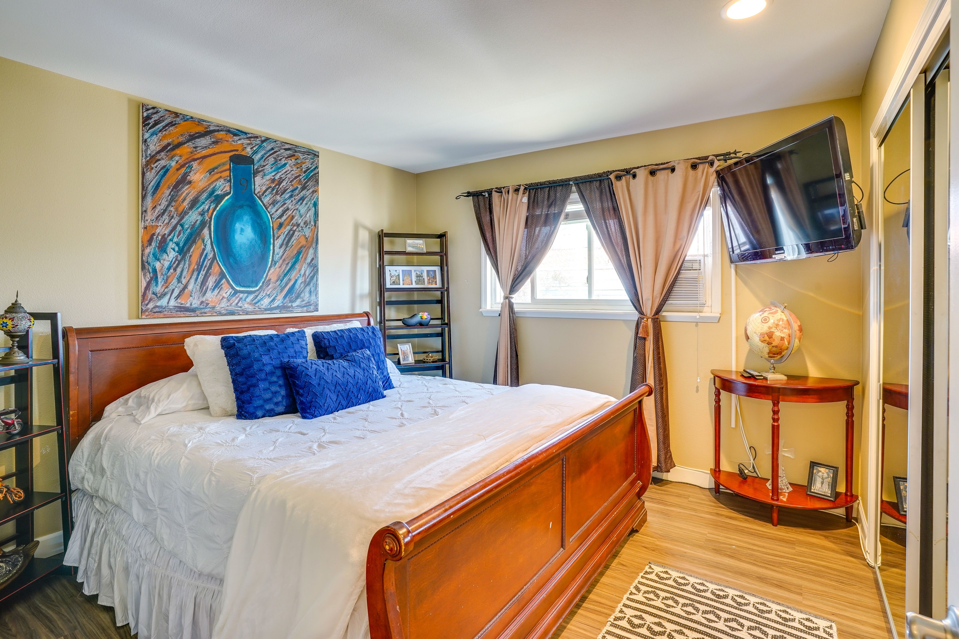 Bedroom 1 | California King Bed | Linens Provided