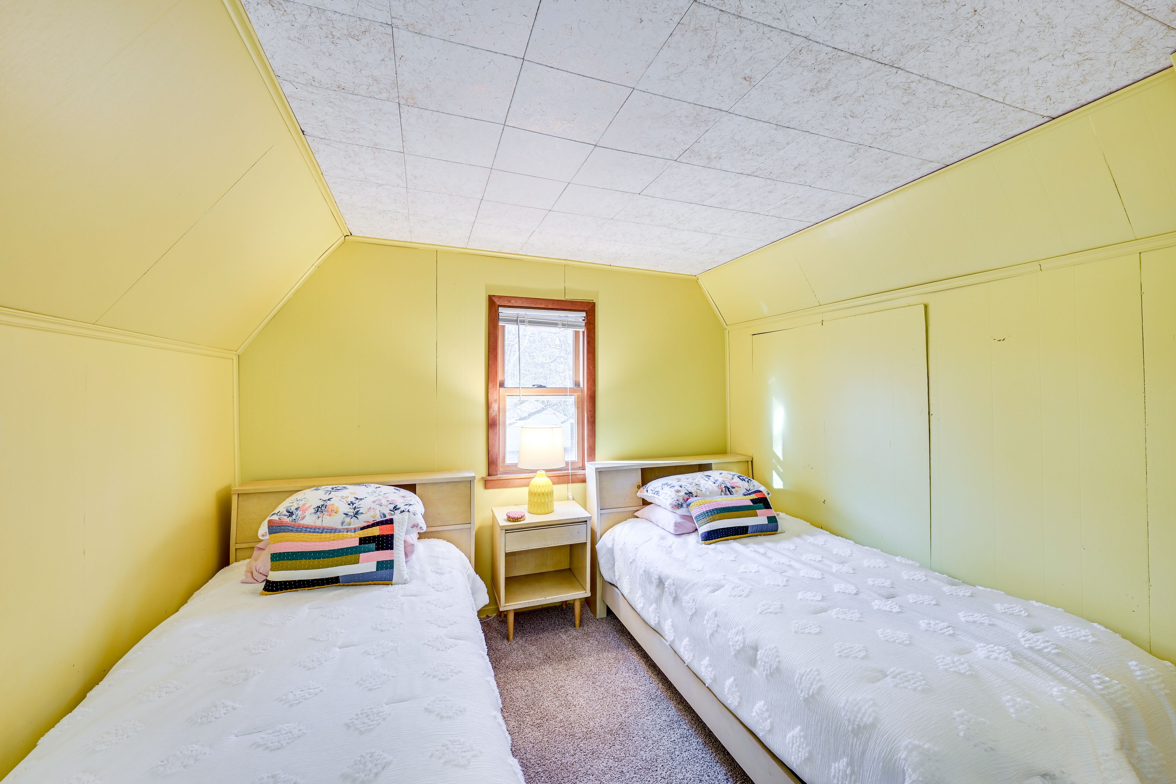 Bedroom 4 | 2 Twin Beds | 2nd Floor