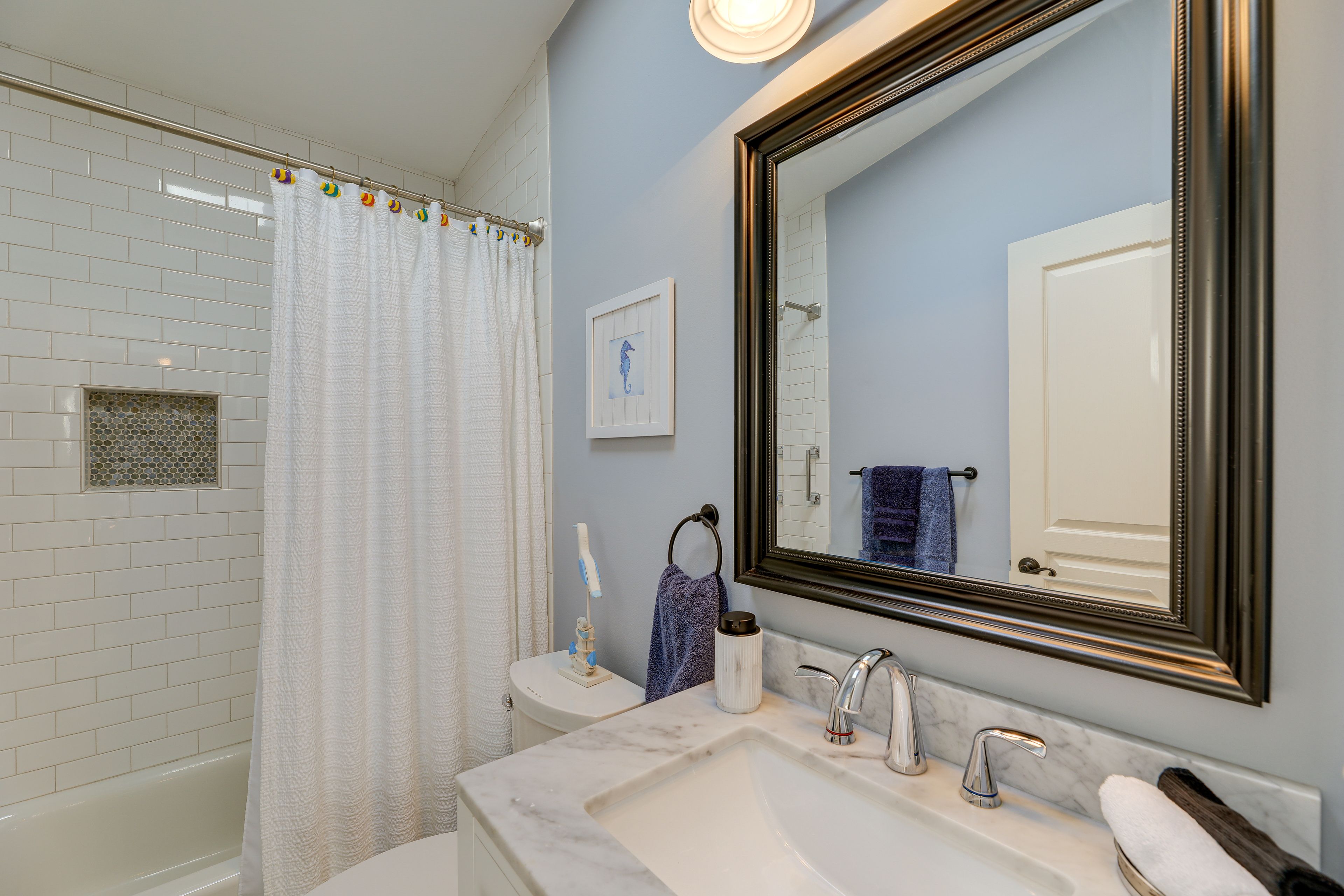 Full Bathroom | Main Level