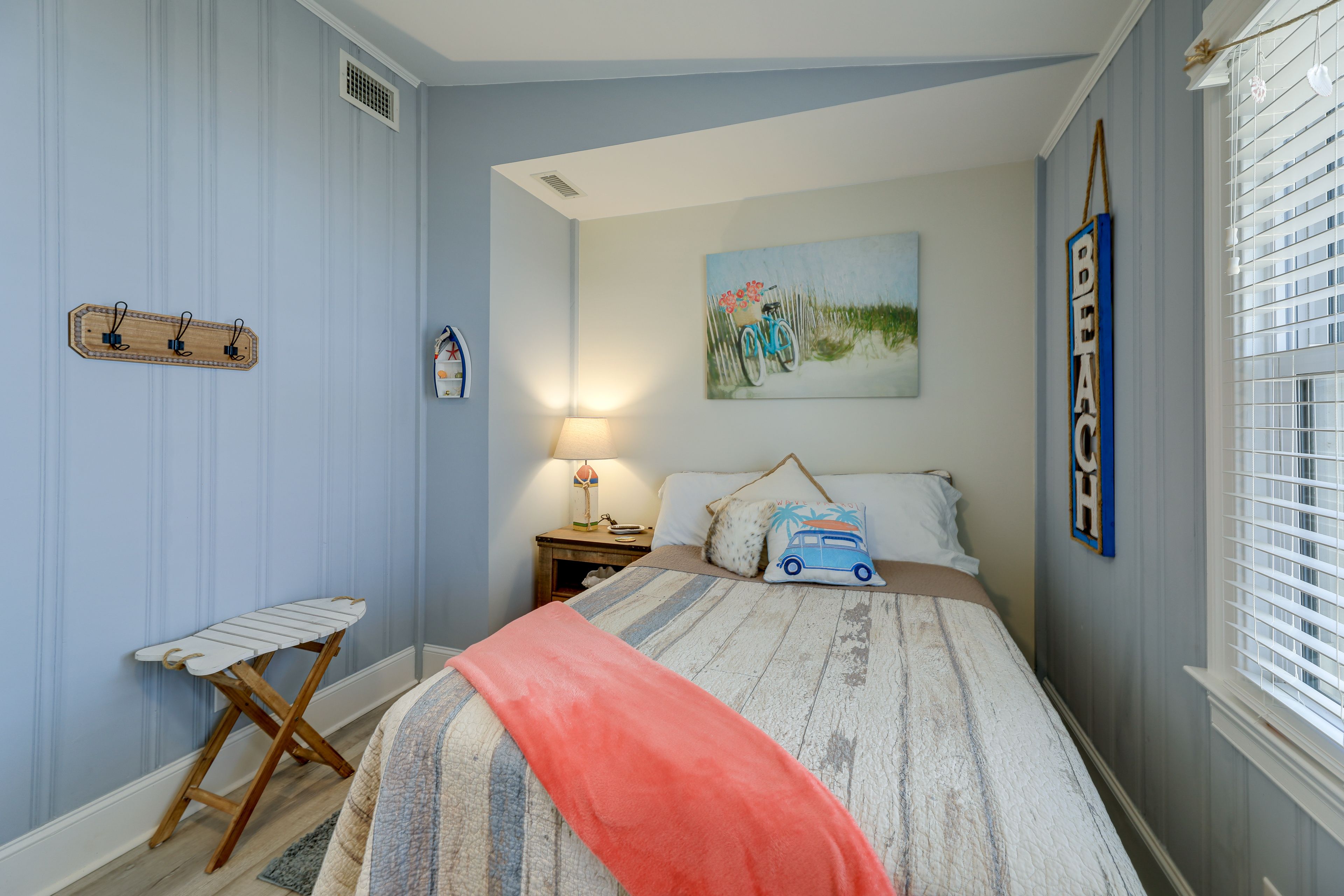 Bedroom 3 | Main Level | Full Bed | Smart TV