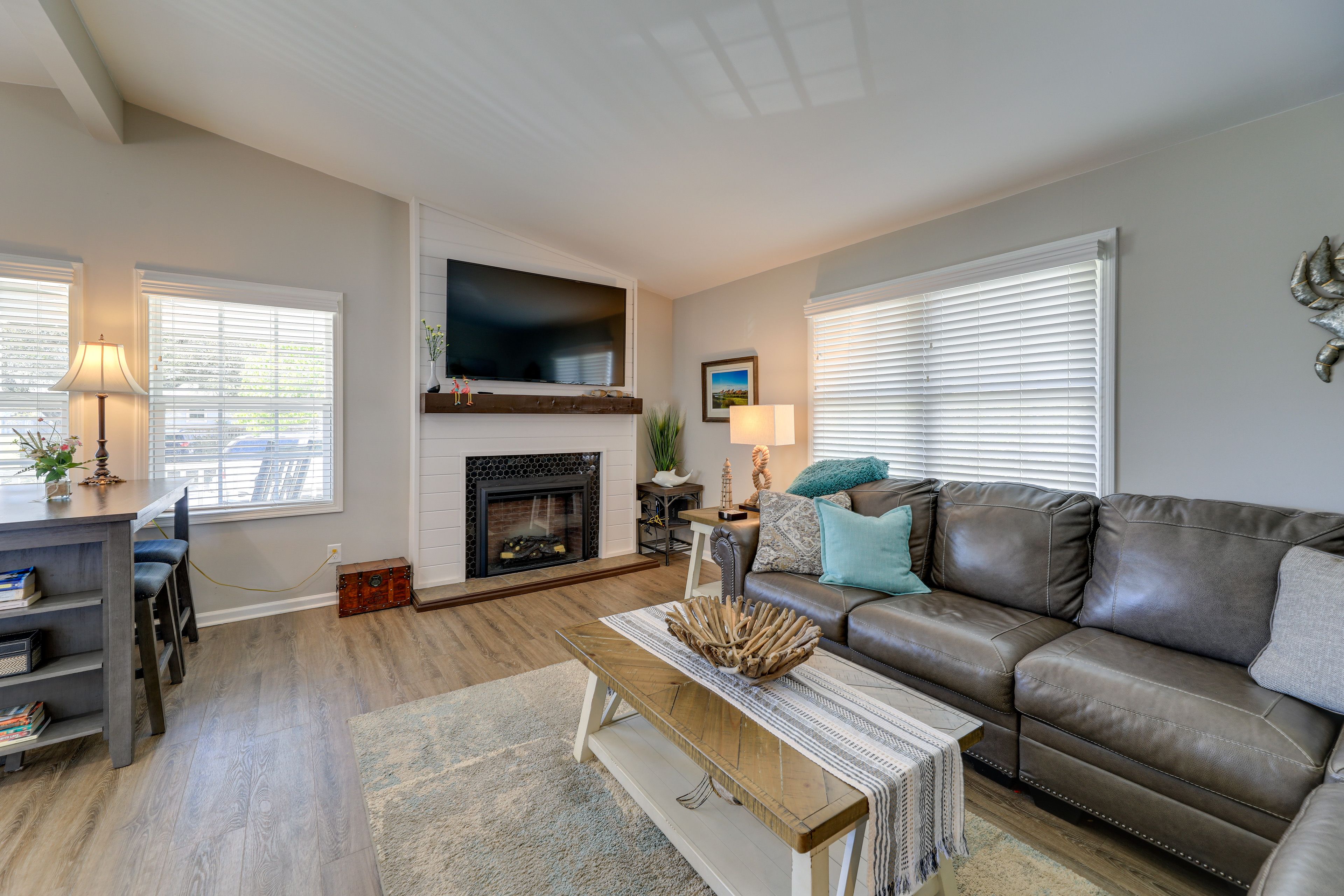 Living Room | Electric Fireplace | Smart TV