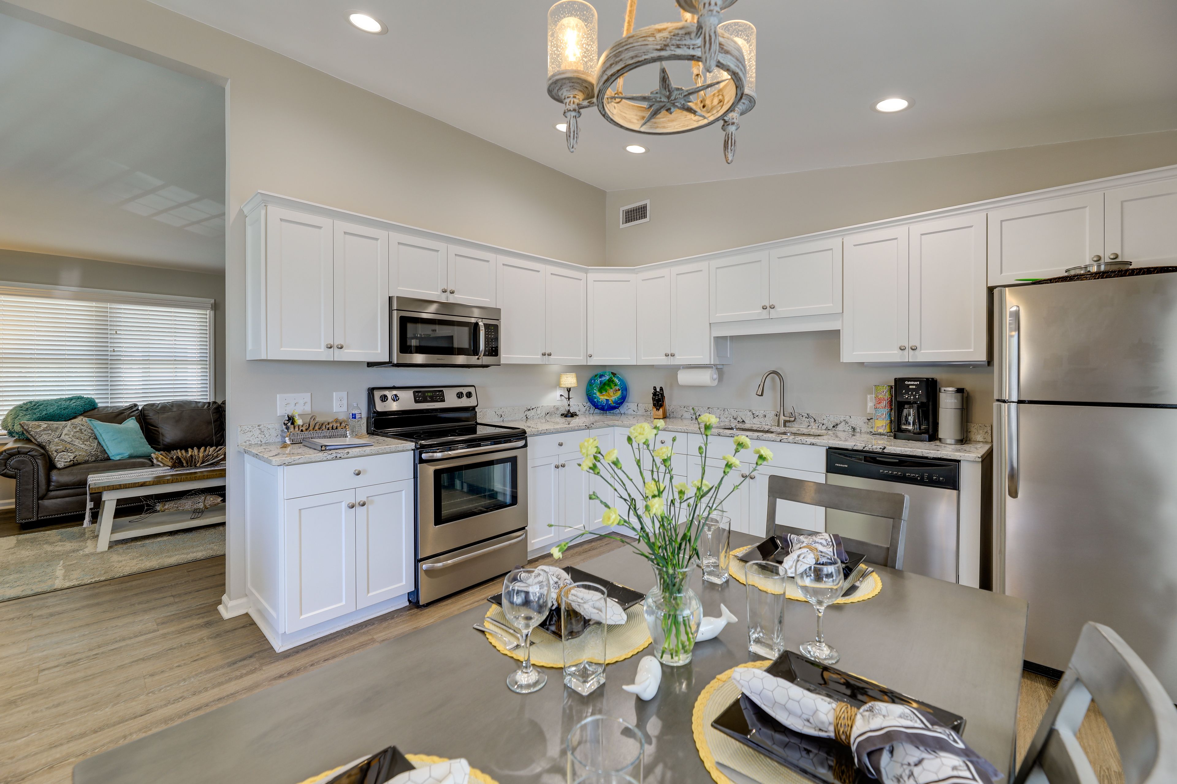 Kitchen | Dishwasher