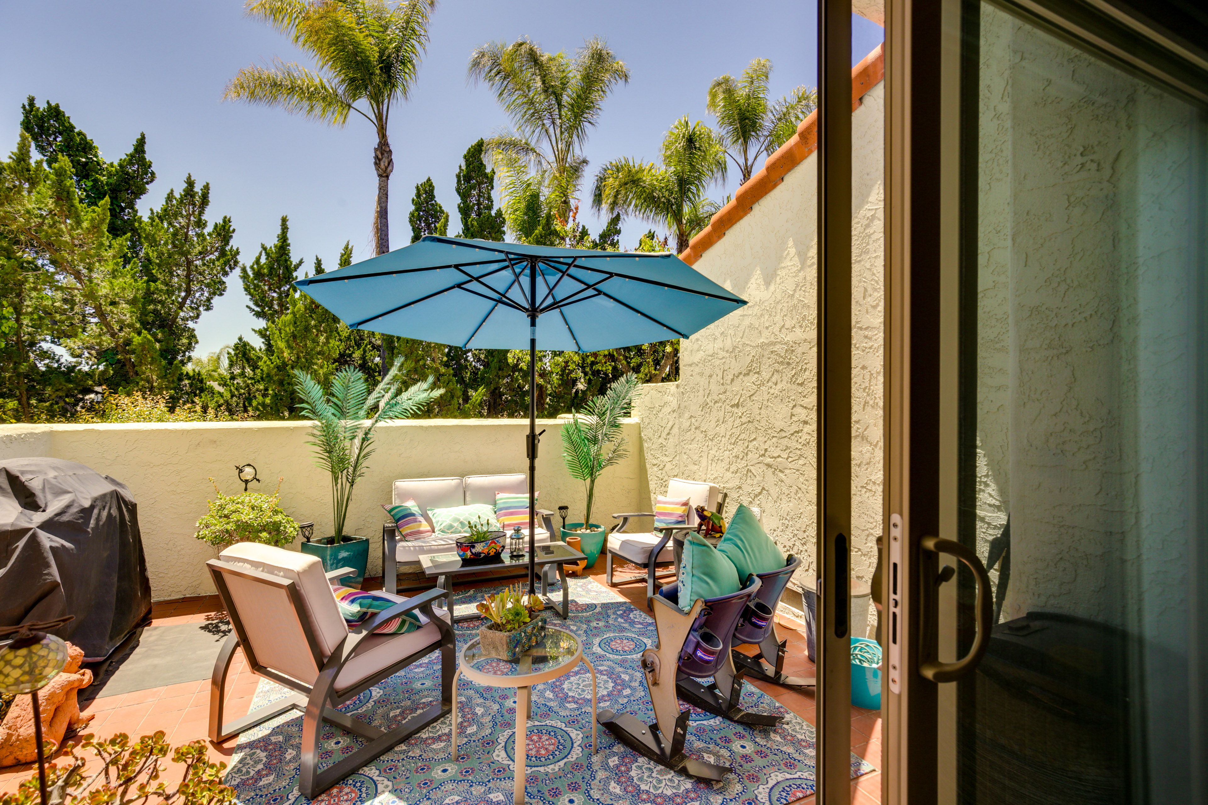 Furnished Patio | Gas Grill