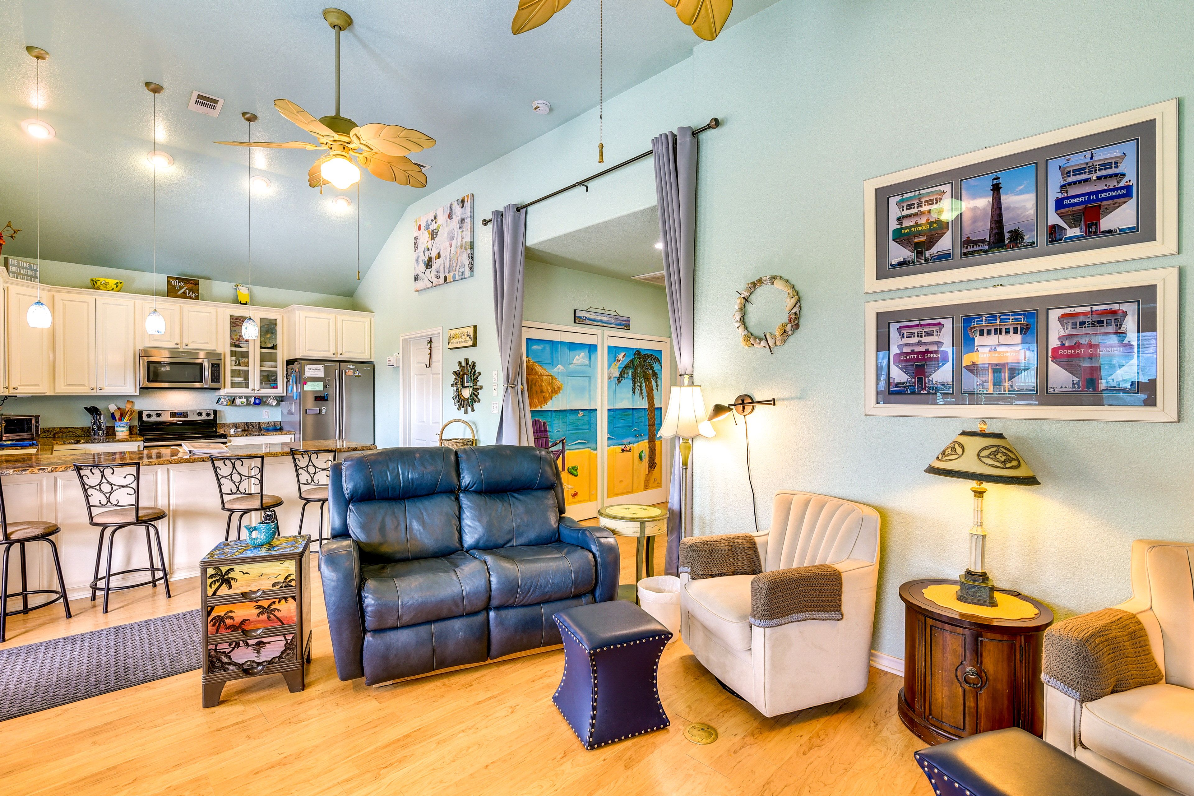 Crystal Beach Vacation Rental | 2BR | 2BA | Stairs to Enter | 1,200 Sq Ft