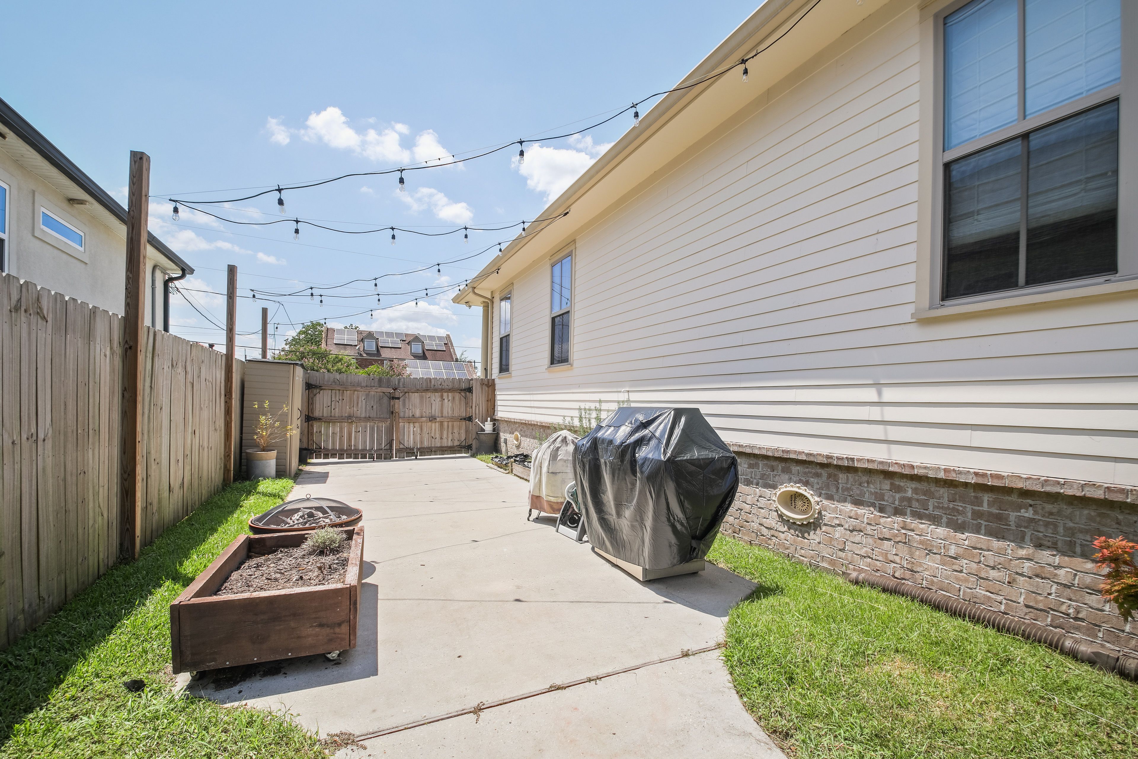 Yard | Gas Grill (Propane Provided) | Fire Pit (Wood Not Provided)
