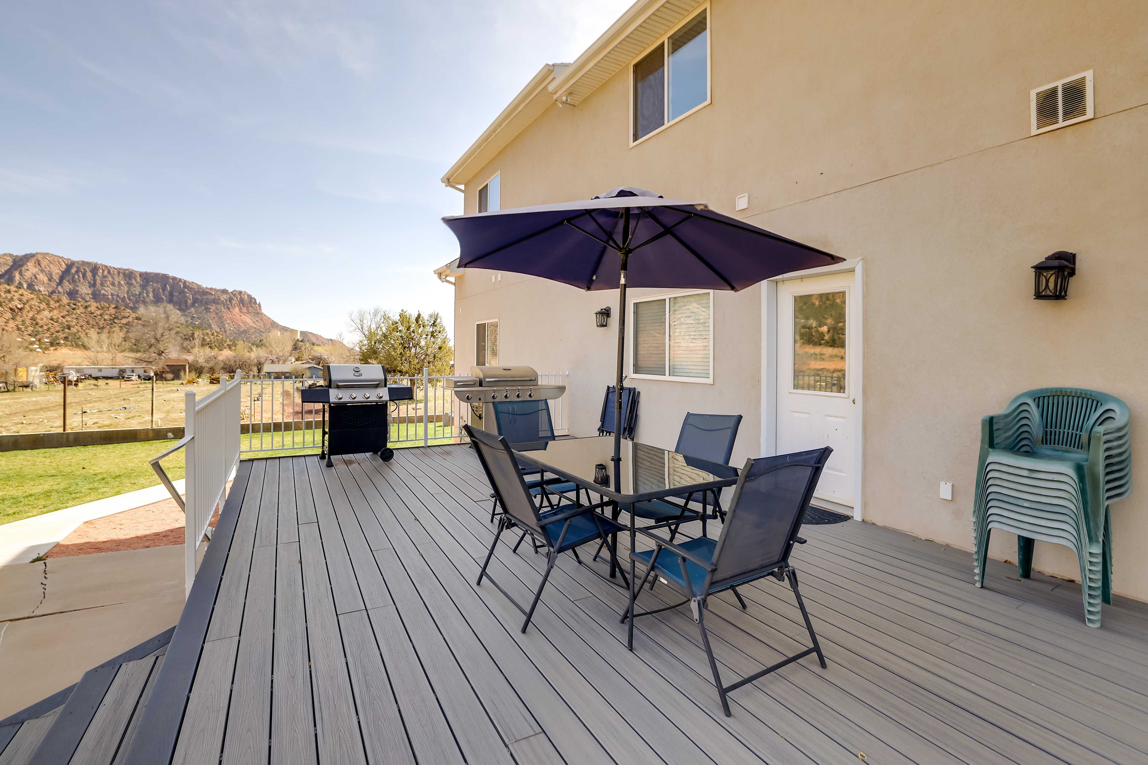 Deck | 2 Gas Grill