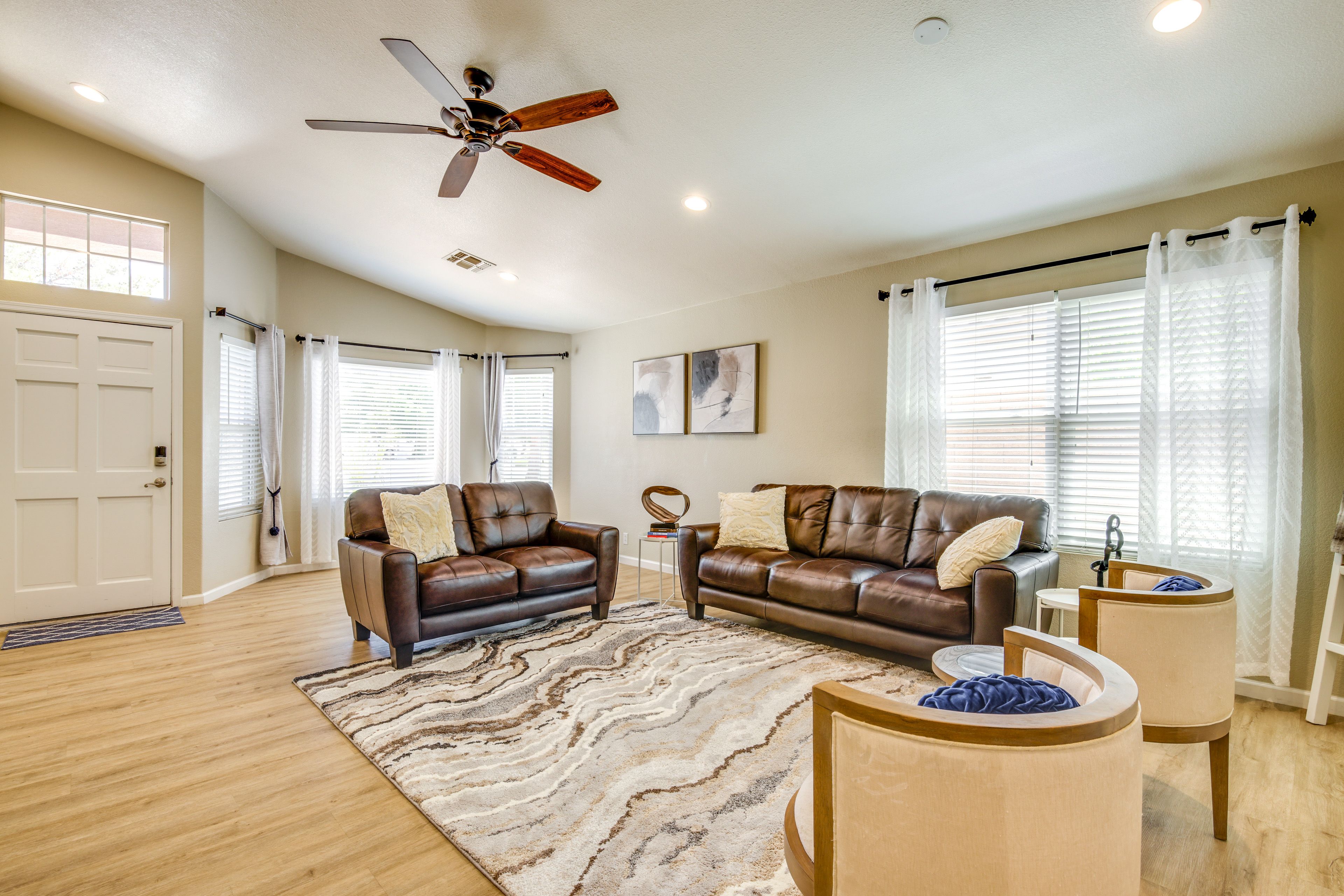 Living Room | Smart TV