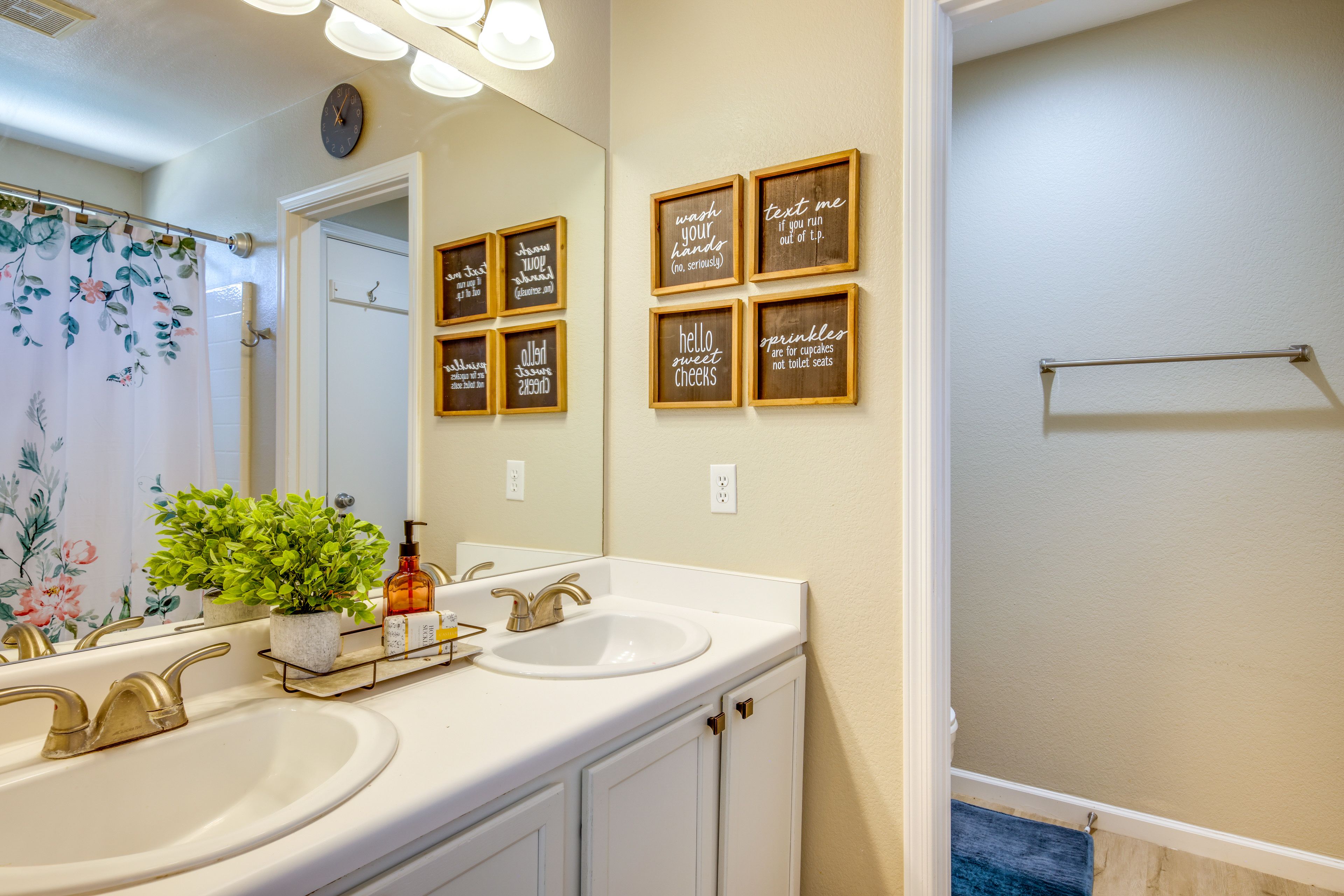 En-Suite Bathroom