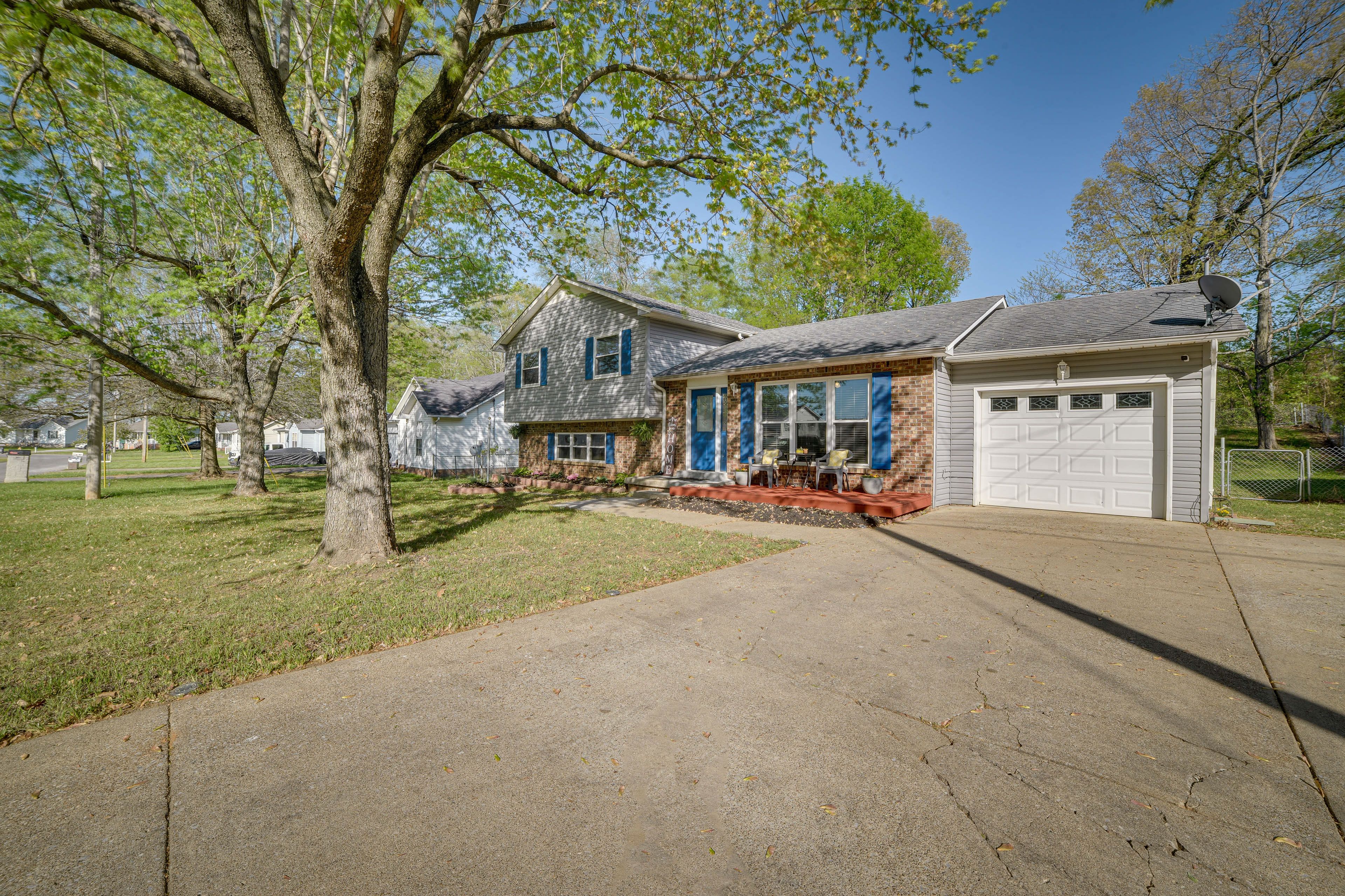 Driveway (4 Vehicles)