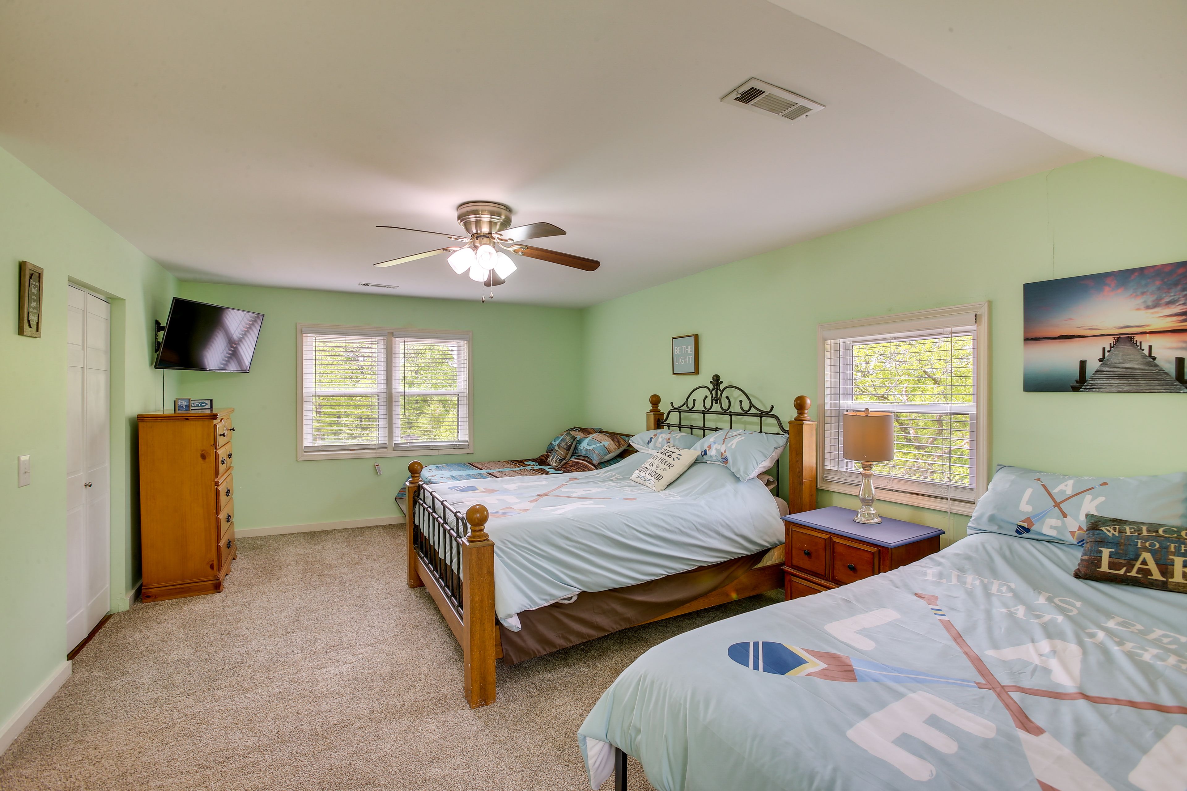 Bedroom 2 | 2 Queen Beds | Full Bed