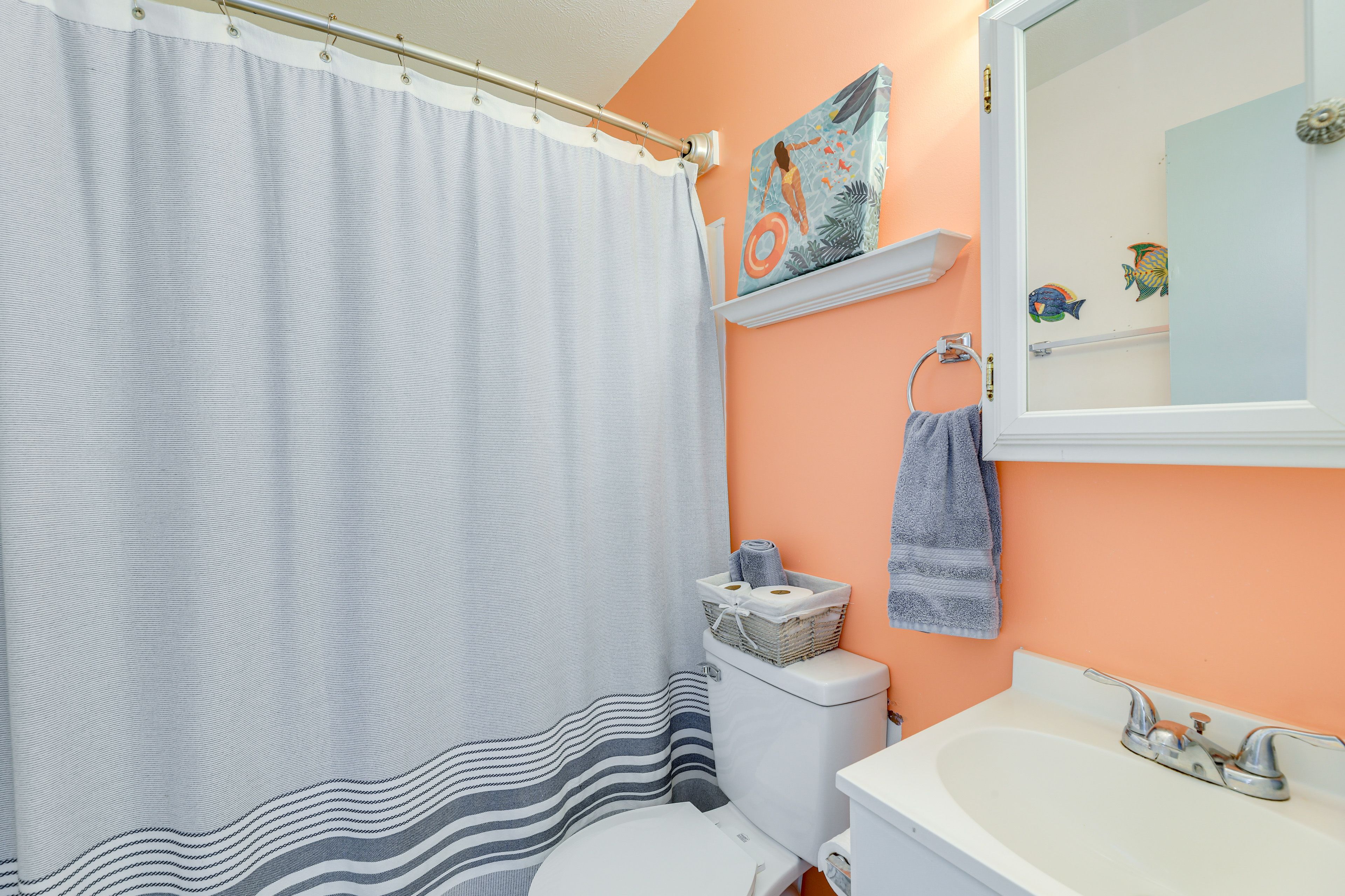 Full Bathroom