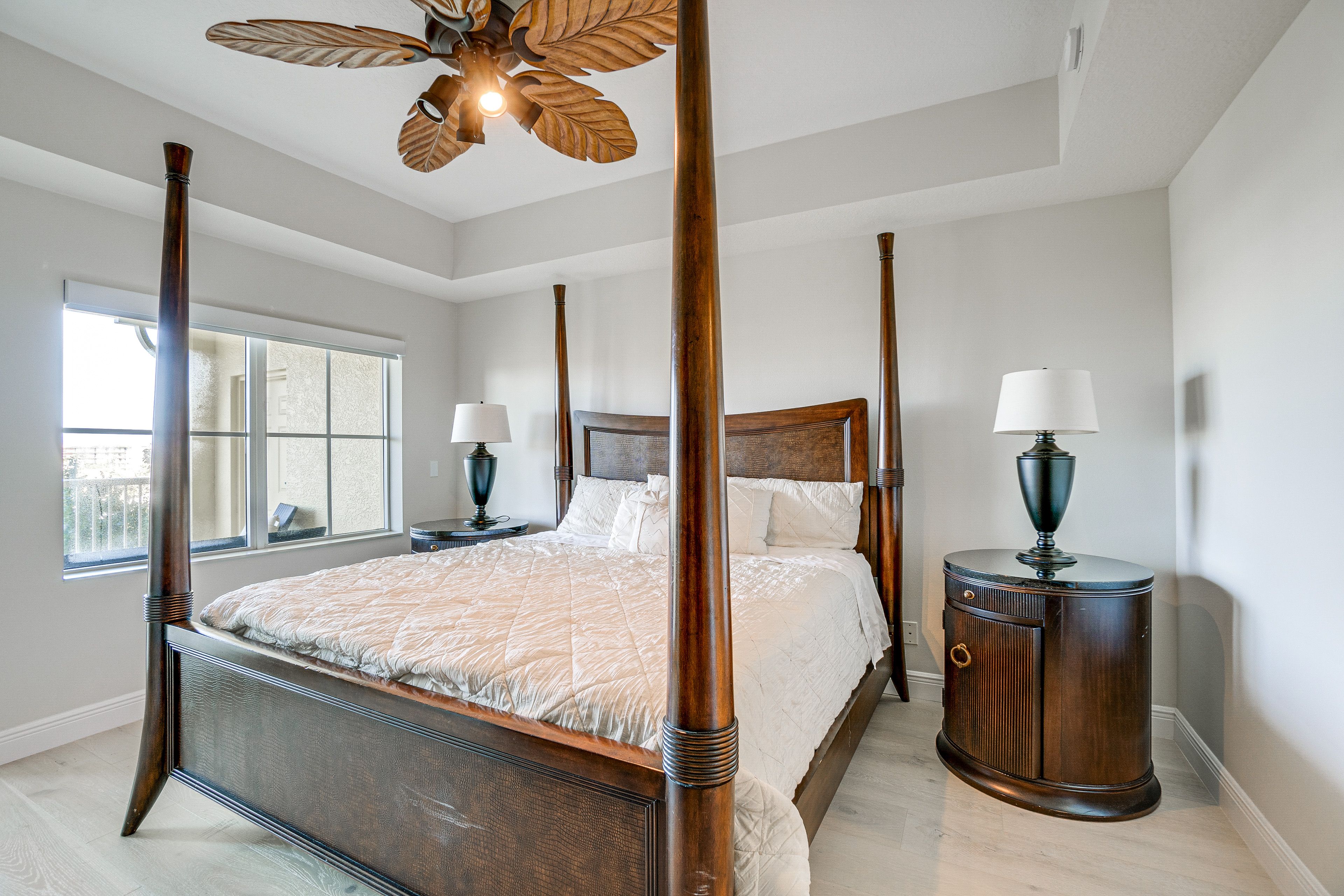 Bedroom 2 | King Bed | Linens Provided