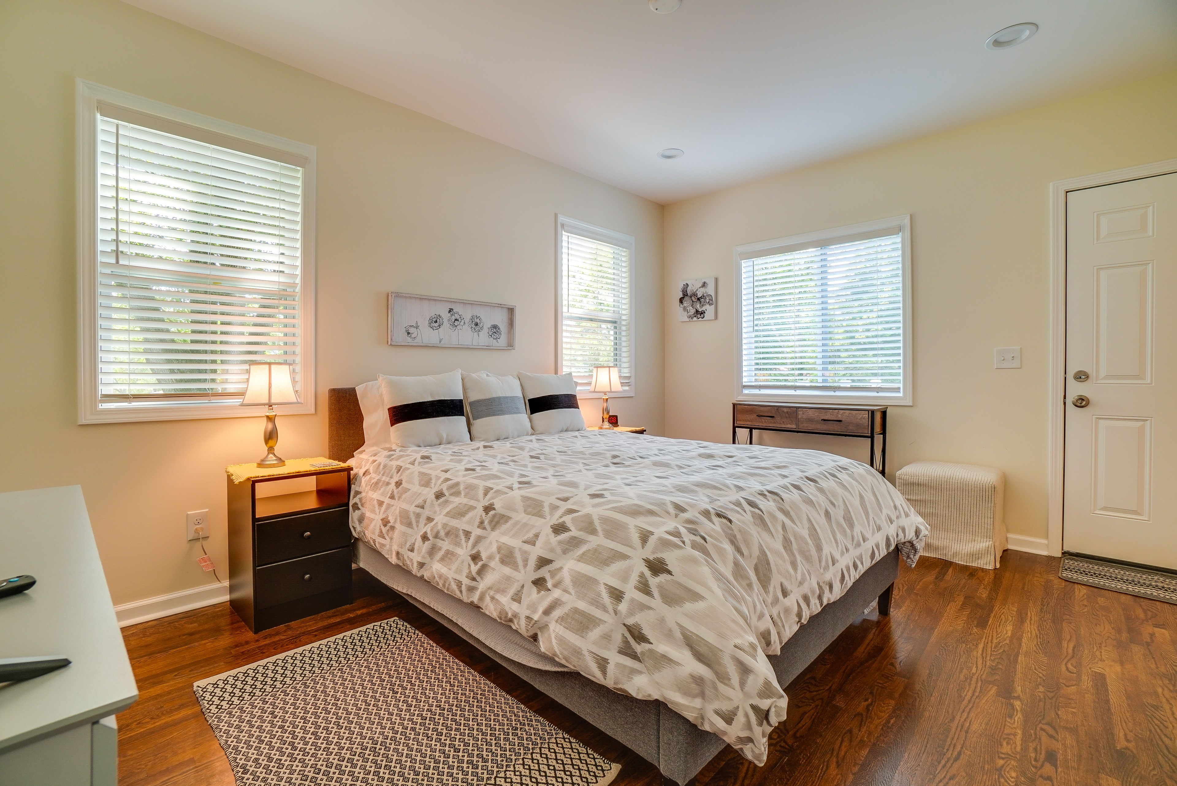 Bedroom 1 | Queen Bed | Linens Provided | En-Suite Bathroom